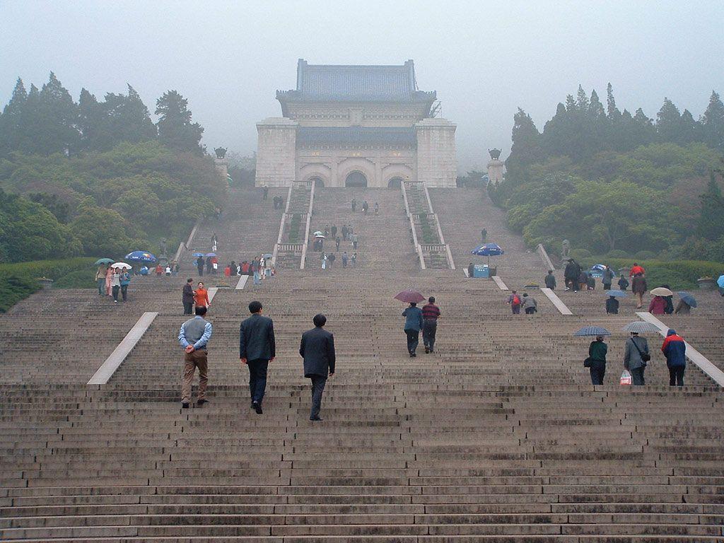 1024x768 Sun Yat Sen's Mausoleum, Nanjing City, Jiangsu, China < Travel < Life < Desktop Wallpaper