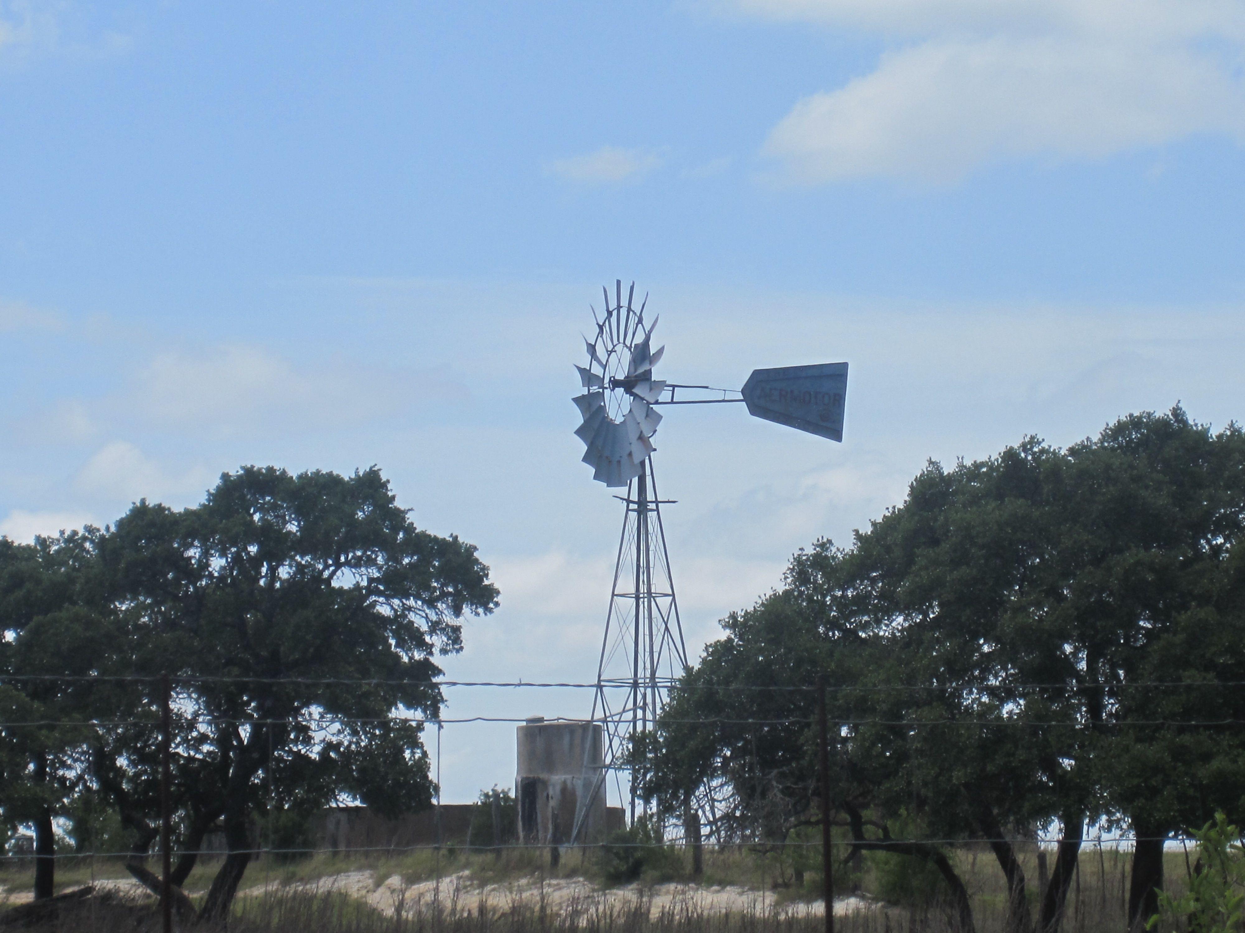 4000x3000 Windmill in the Texas Hill Country IMG