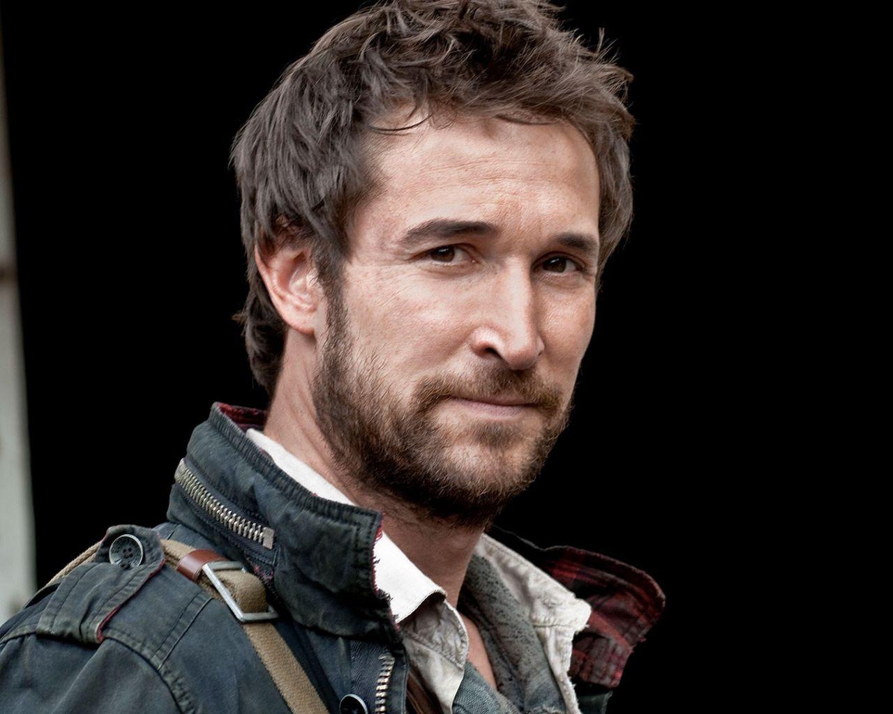 1280x1024 Desktop Wallpaper Falling Skies, Tv Show, Actor, Beard Face, HD Image, Picture, Background, Ywlr6y