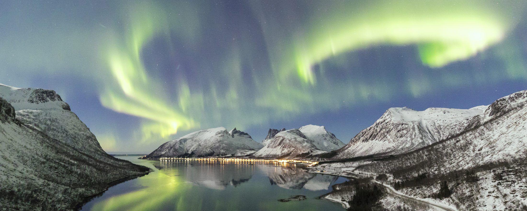 2200x880 How to see the Northern Lights. Times Expert Traveller