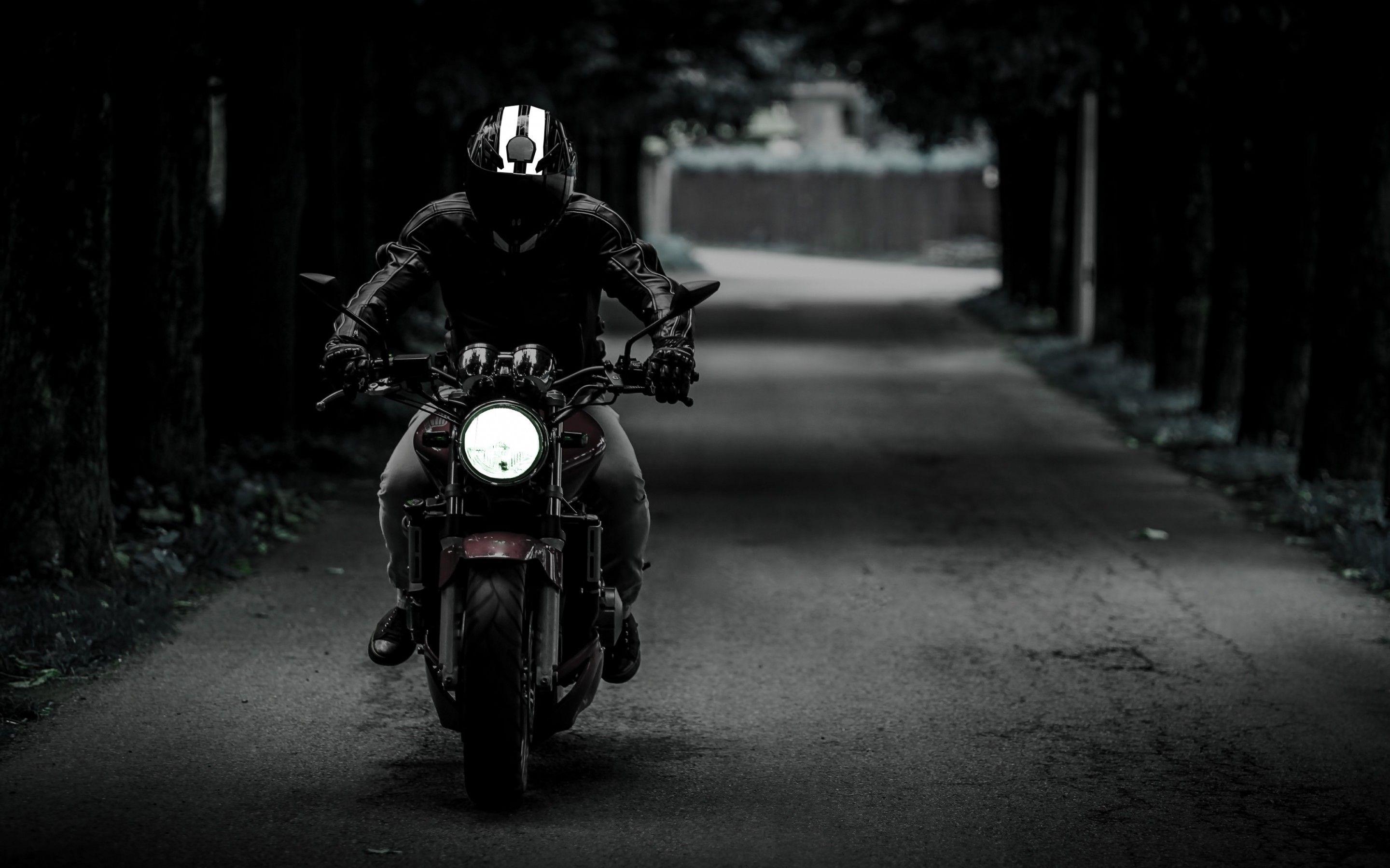2880x1800 Biker 4K Wallpaper, Dark, Motorcycle, Black Dark