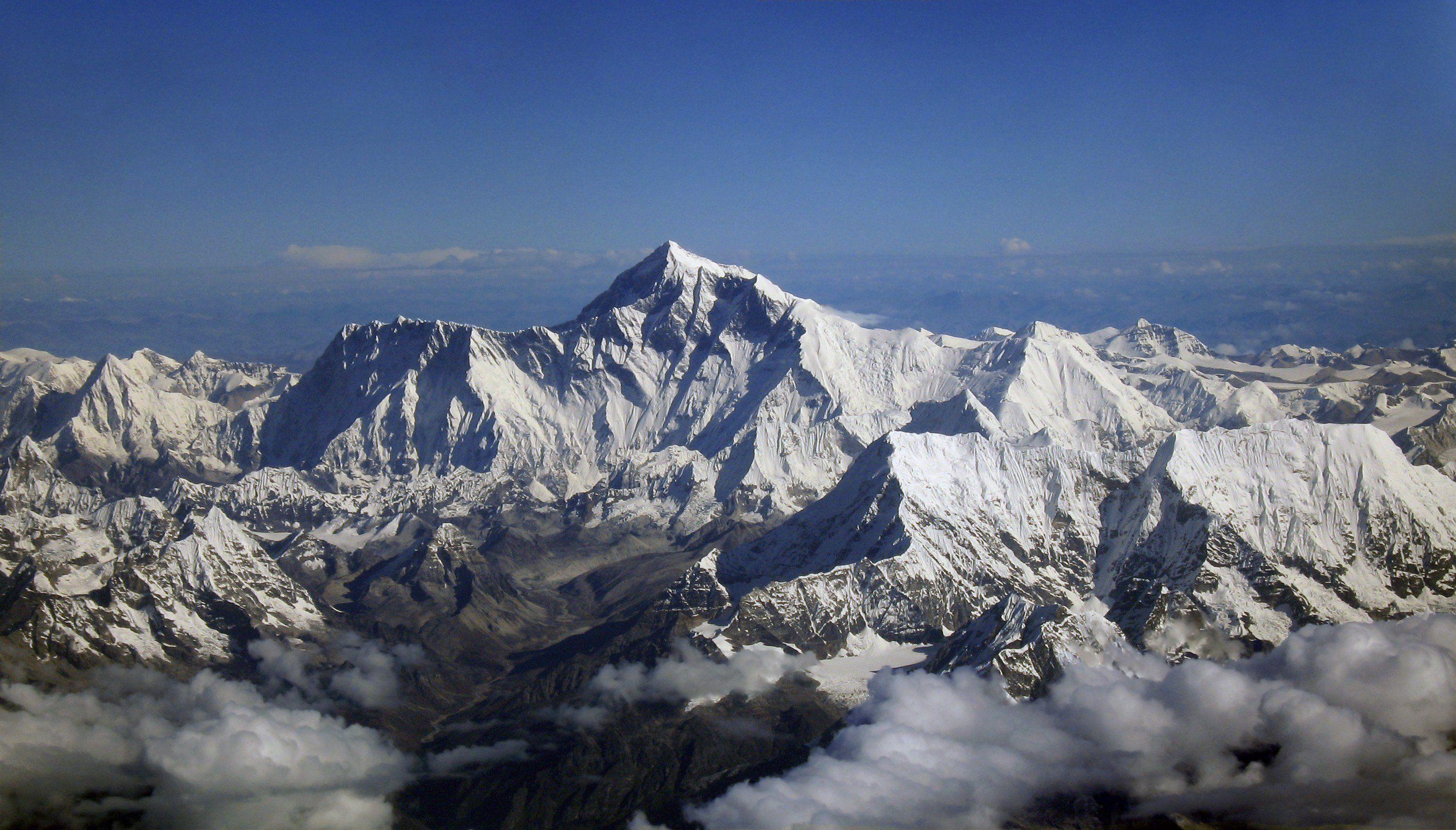 2998x1710 Nepal, Himalayas, Manaslu, Mountain HD Wallpaper / Desktop and Mobile Image & Photo