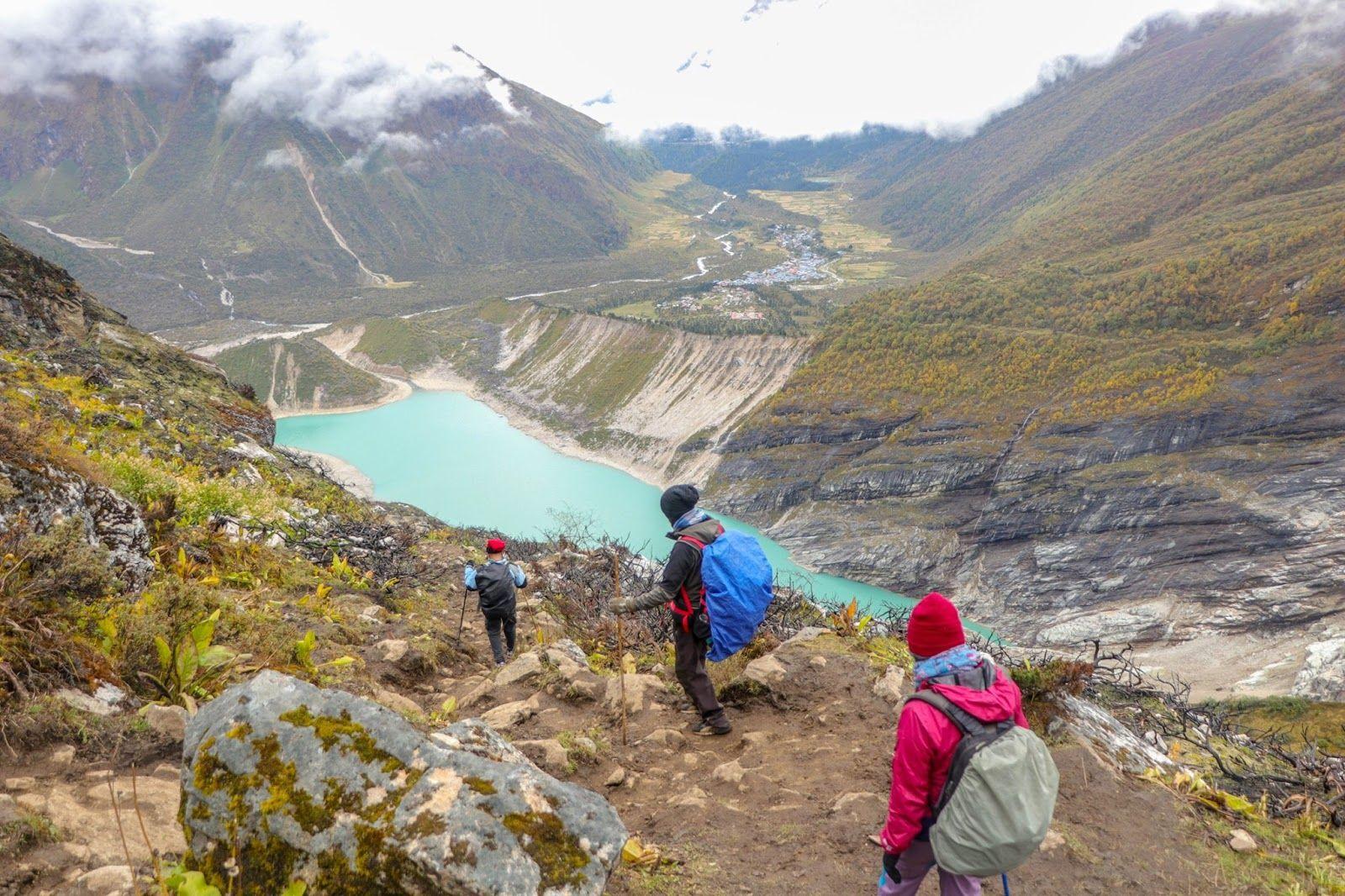1600x1066 How to Trek the Manaslu Circuit in 10 days? My Travelogue! Surath Giri's Blog