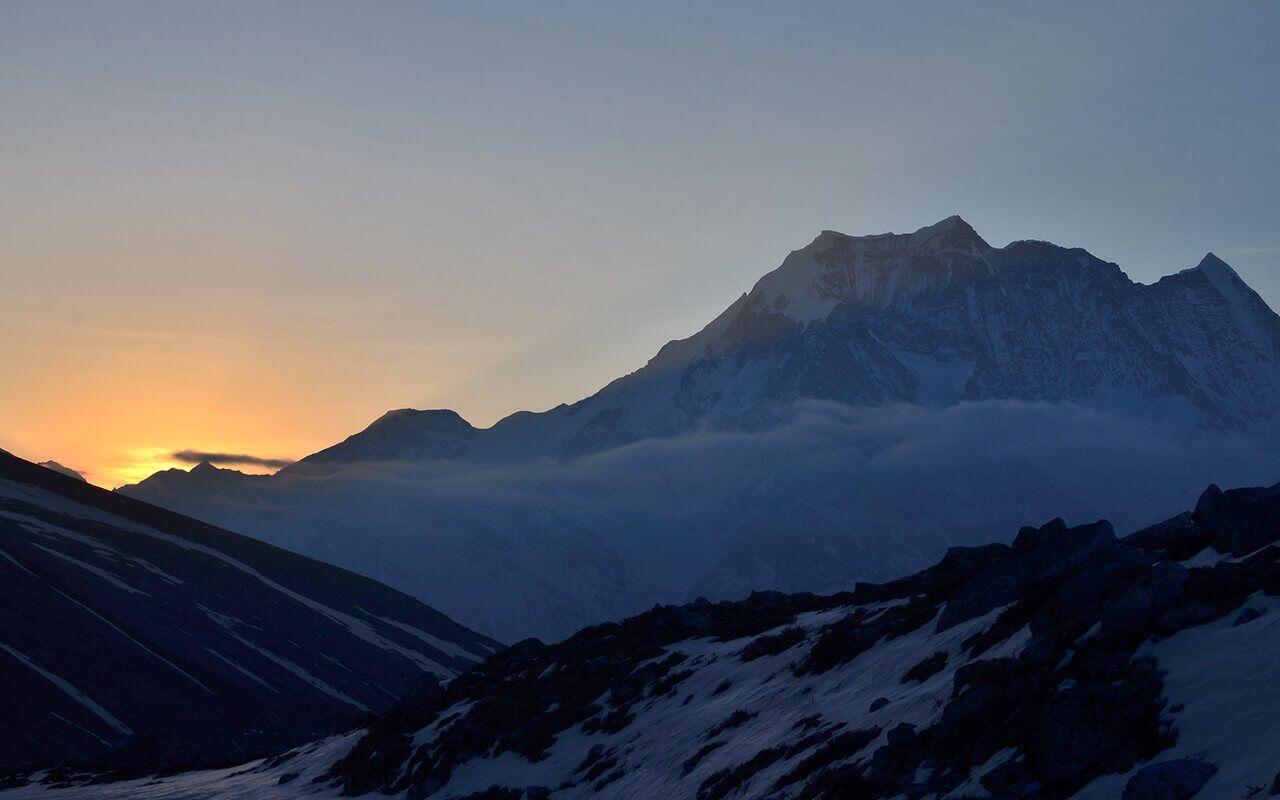 1280x800 Manaslu Circuit Trek International Tours & Treks