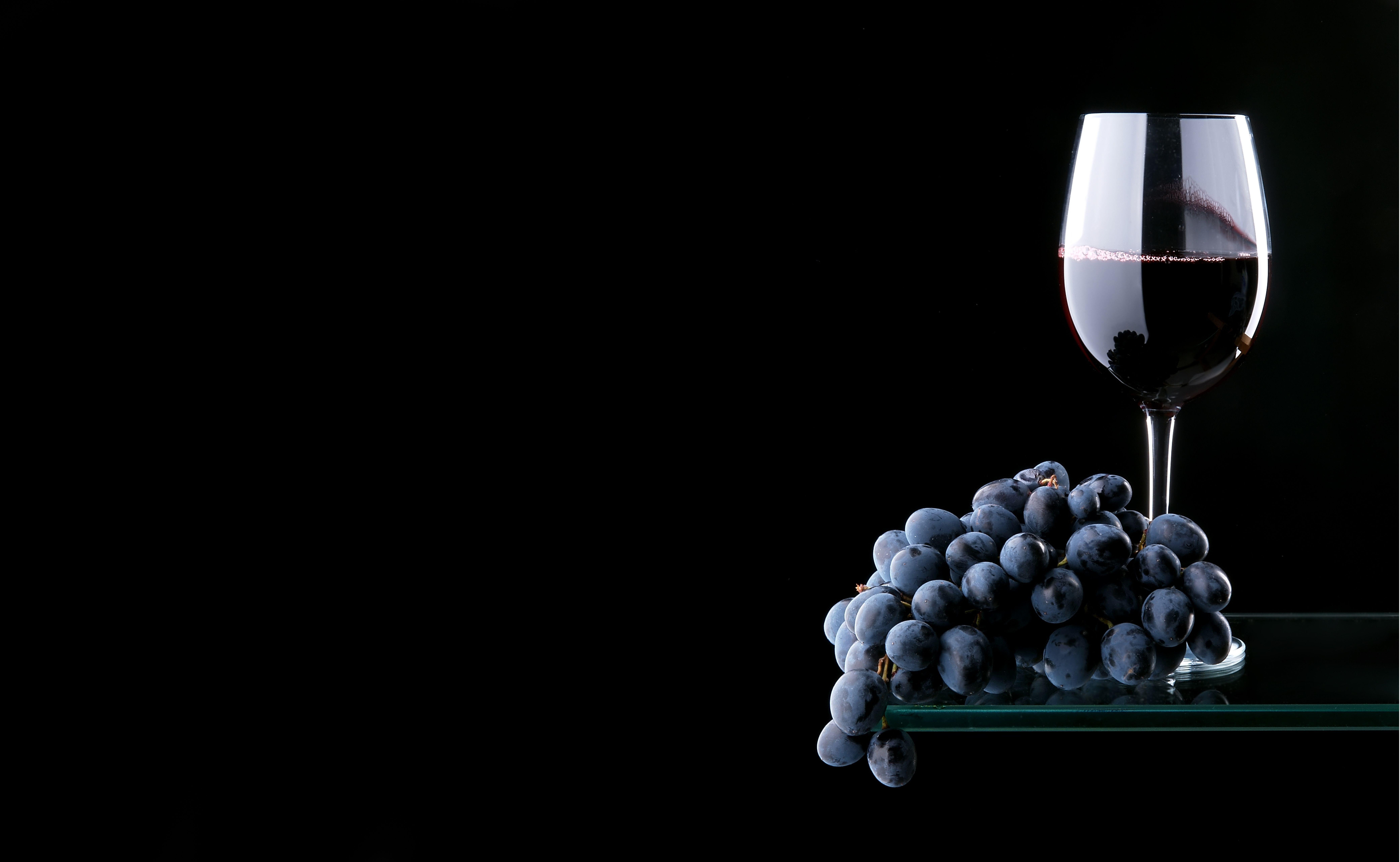 8319x5120 Black background, grapes, wine wallpaper and image
