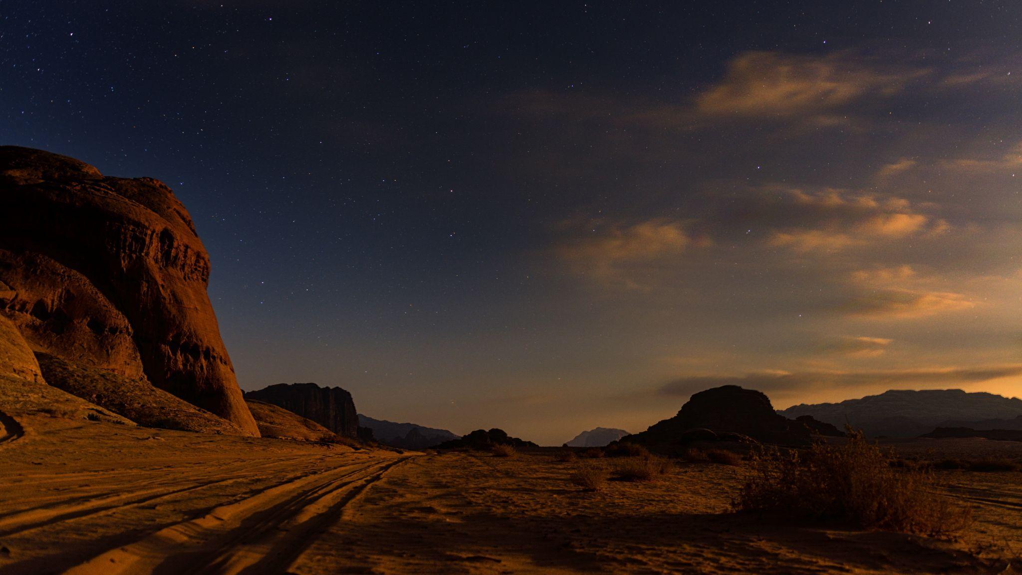 2048x1152 Wadi Rum Desert, Jordan