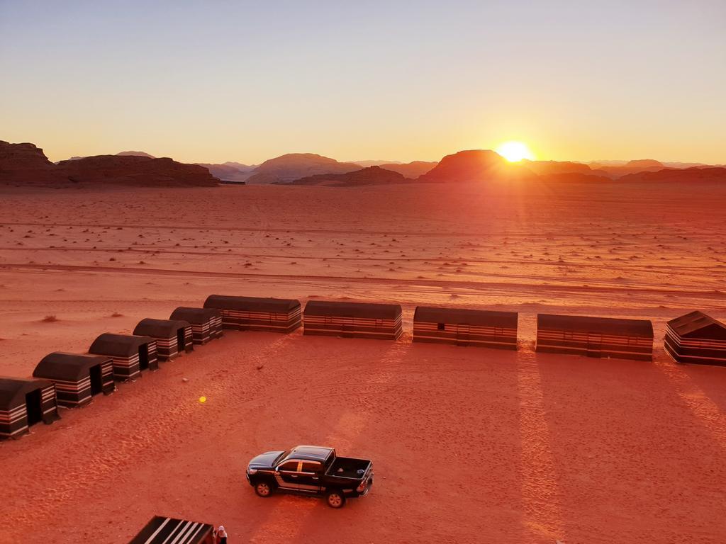1024x768 Wadi Rum Desert Camp, Wadi Rum