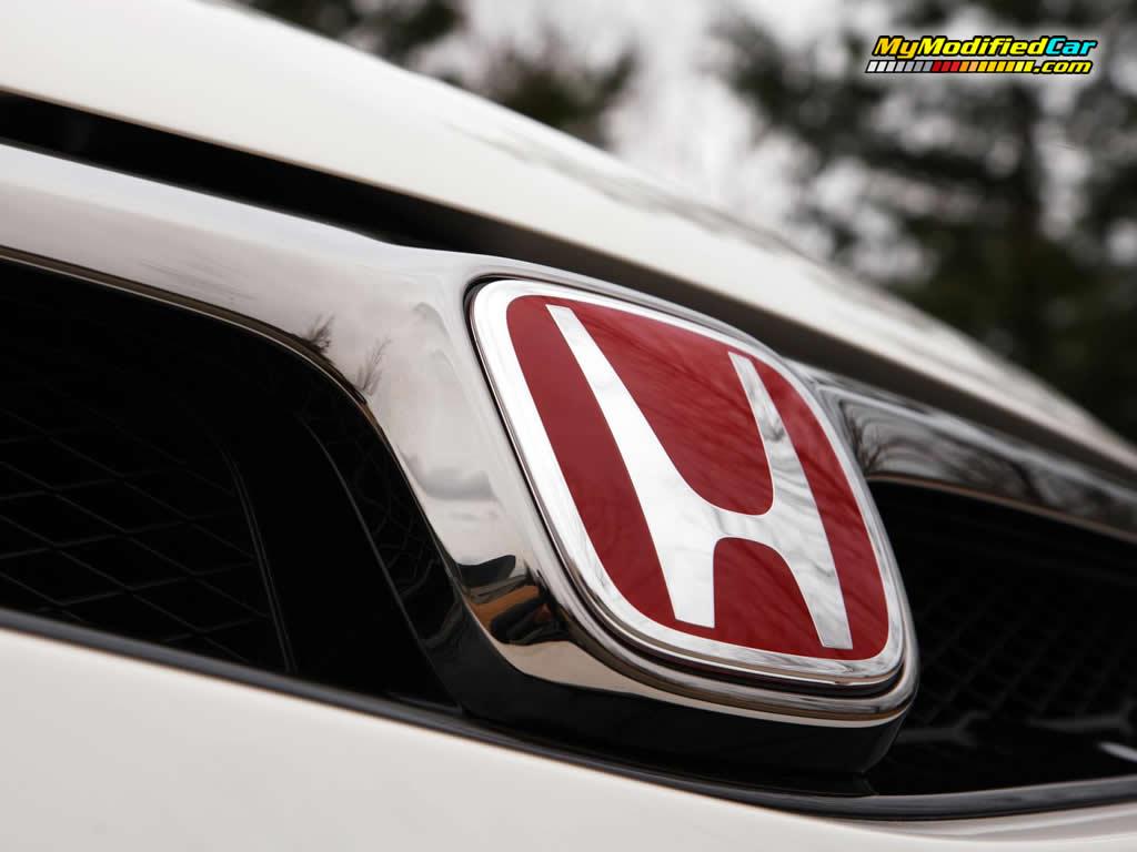 1024x768 Honda Civic Type R Logo Wallpaper