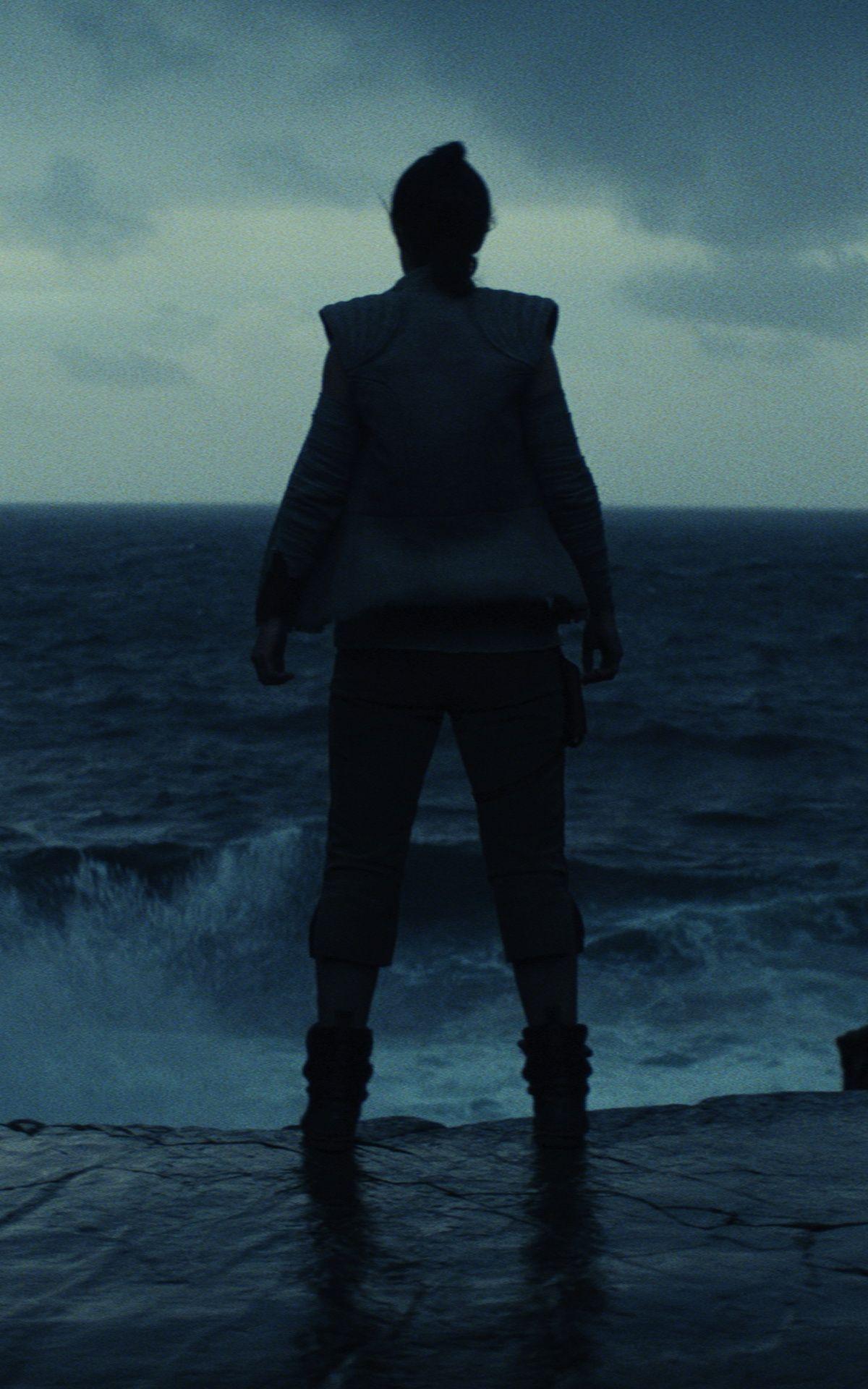 1200x1920 Mobile Wallpaper 116 Star Wars: the Last Jedi Official Poster