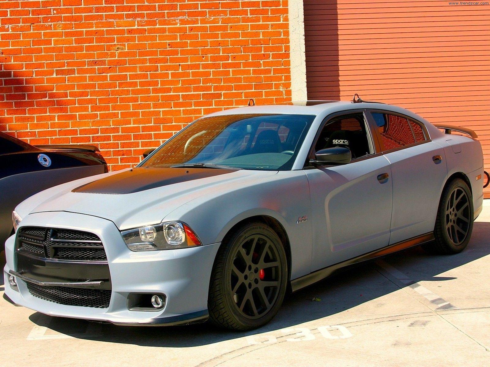 1600x1200 Dodge Charger Front Angle