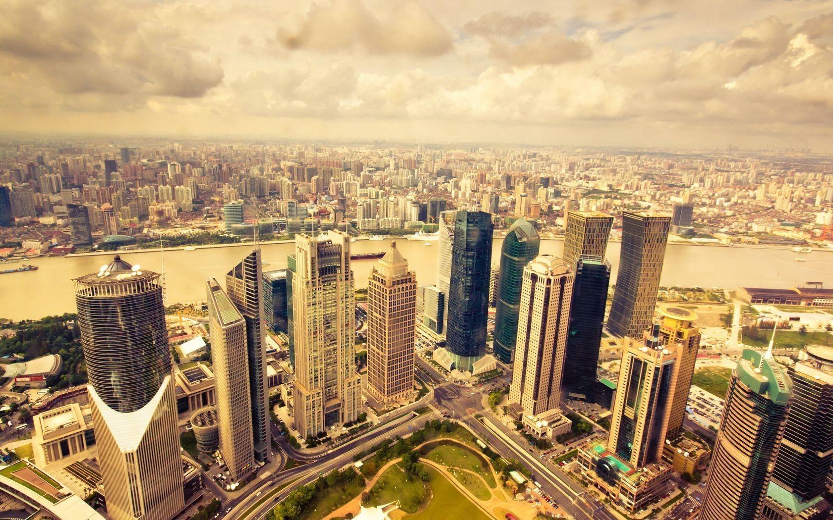 1680x1050 City Skyline Wallpaper. Free Wallpaper