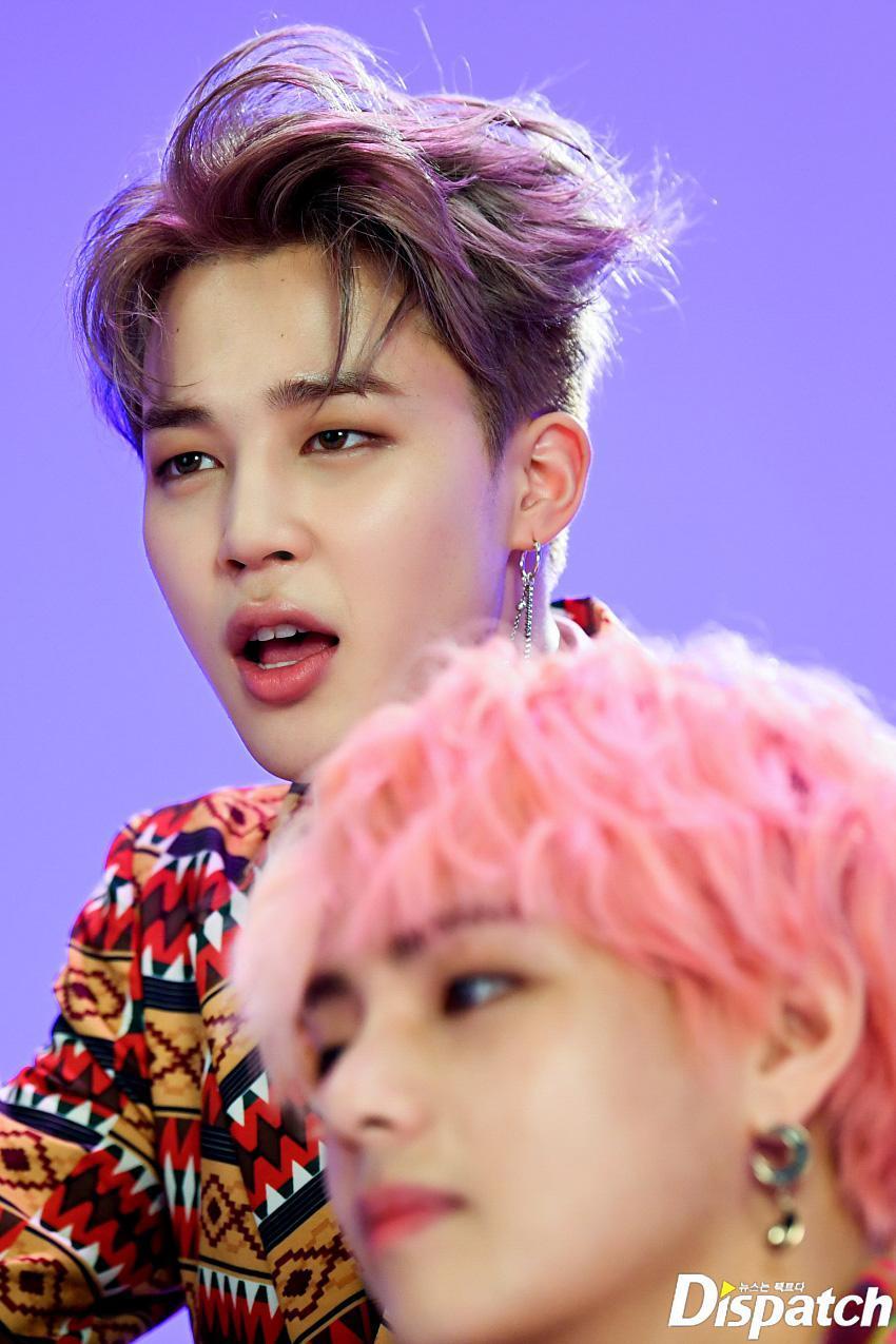 850x1275 V BTS IDOL Wallpaper