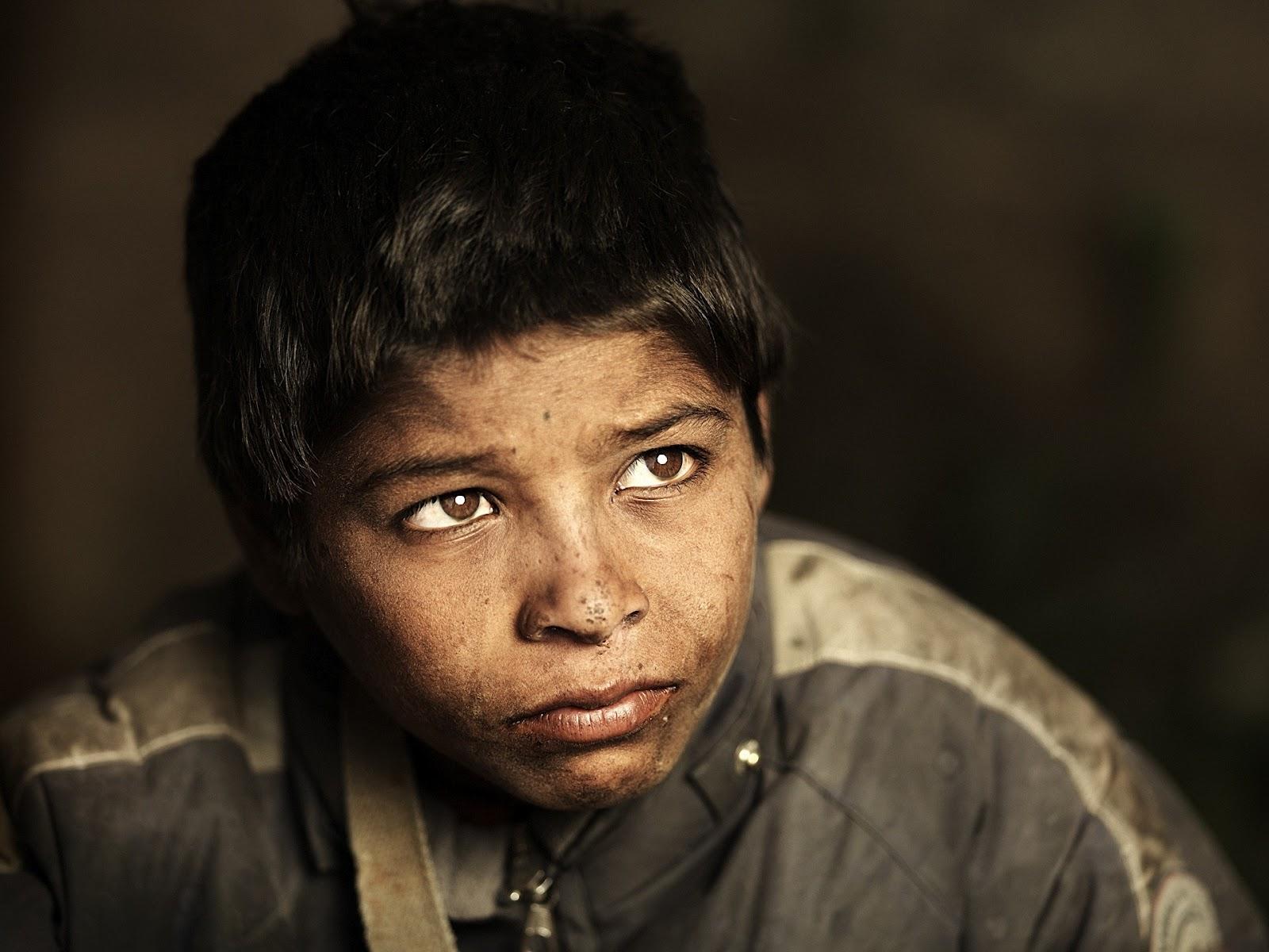 Poor Boy Looking Hope Slum Colony Heart New Delhi India –