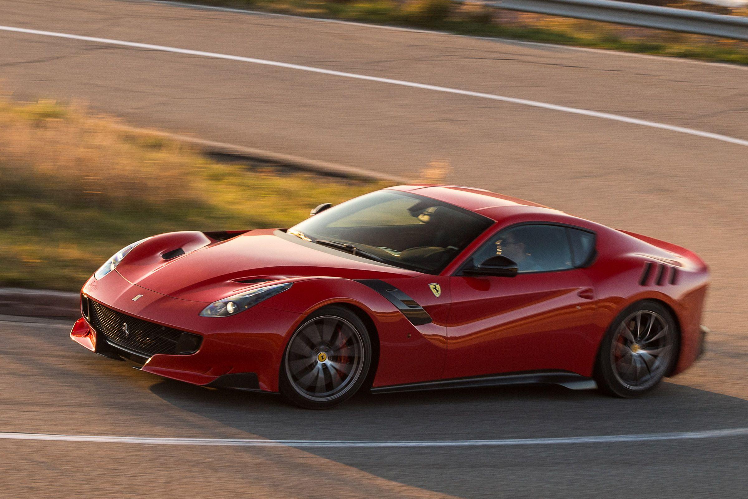 2400x1600 New Ferrari F12tdf review