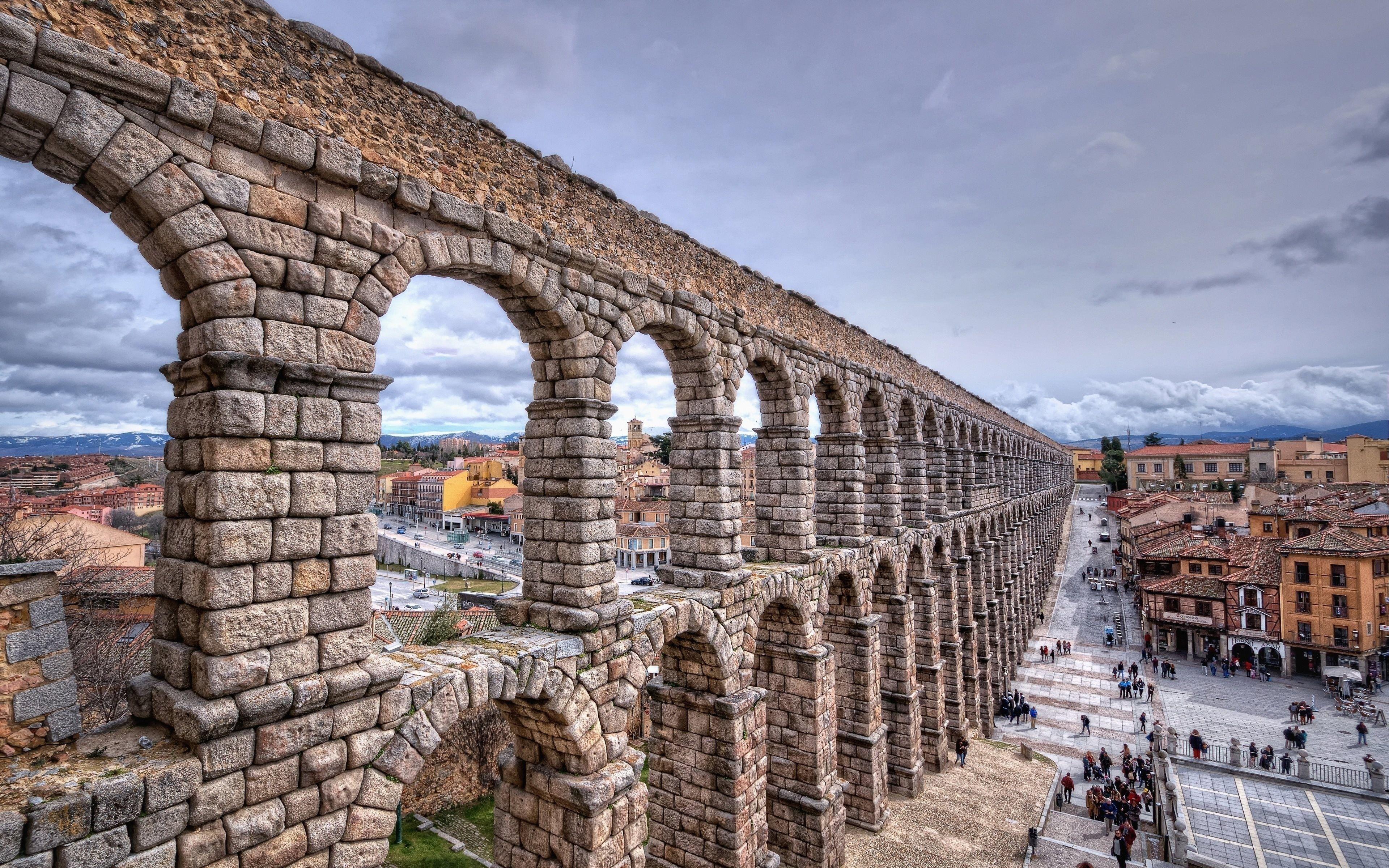 3840x2400 Download wallpaper Aqueduct of Segovia, The Roman Aqueduct, longest aqueduct, ancient buildings, Western Europe, Segovia, Spain for desktop with resolution 3840x2400. High Quality HD picture wallpaper