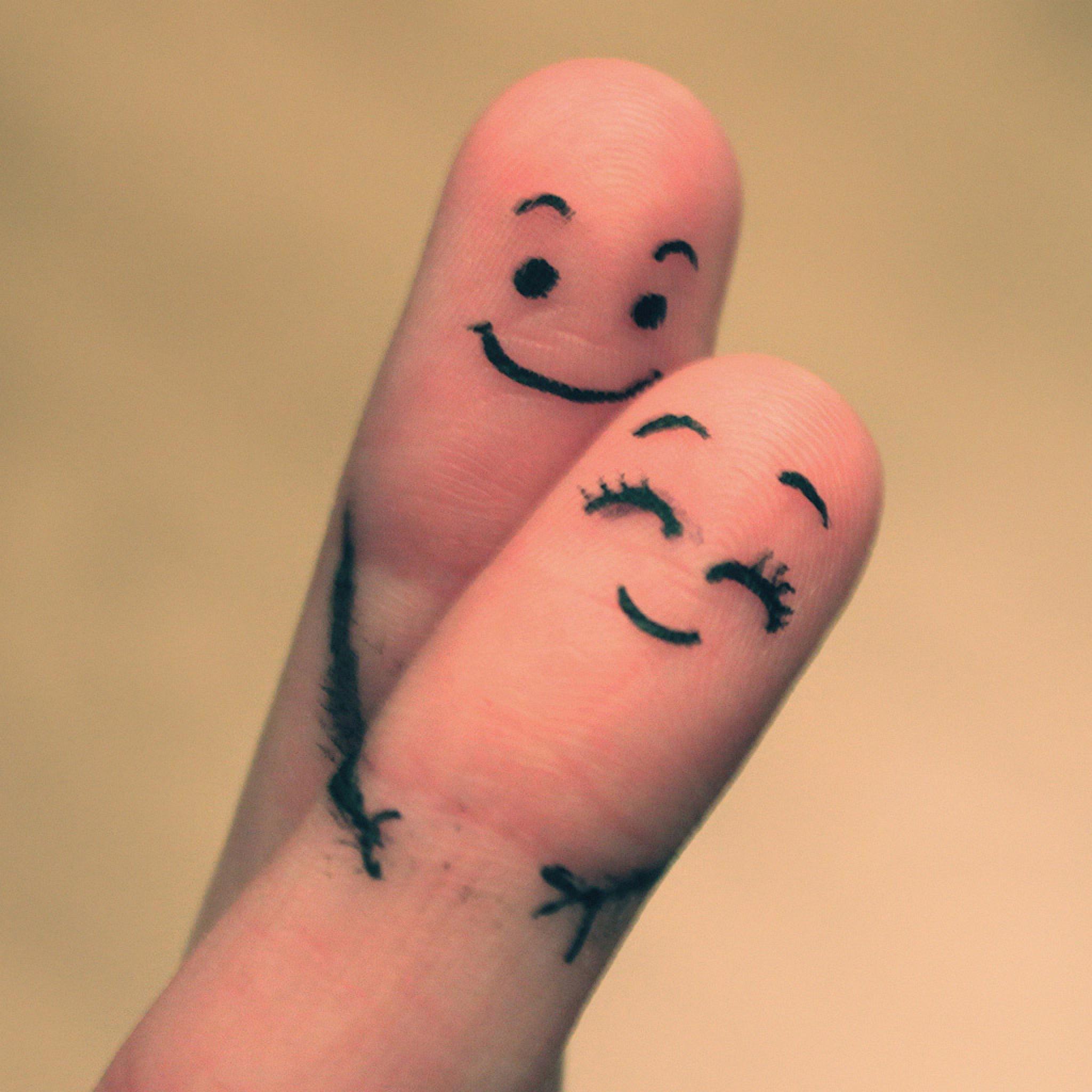 2048x2048 Fun Humor Actually I Feel It In My Fingers IPhone HD Wallpaper Free
