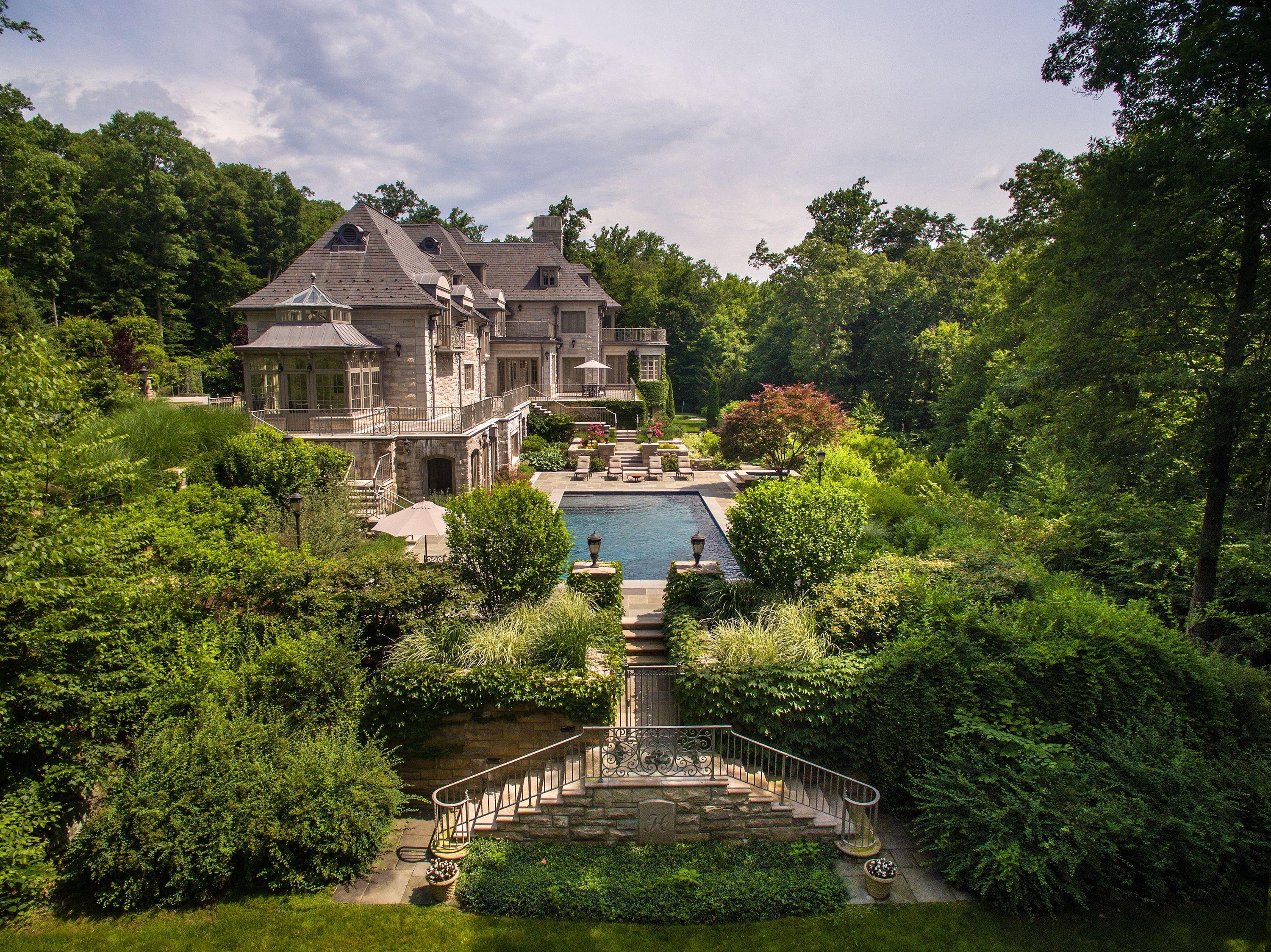 3000x2248 Image USA Pools Conyers Farm Greenwich Stairs Mansion Bush 3000x2248