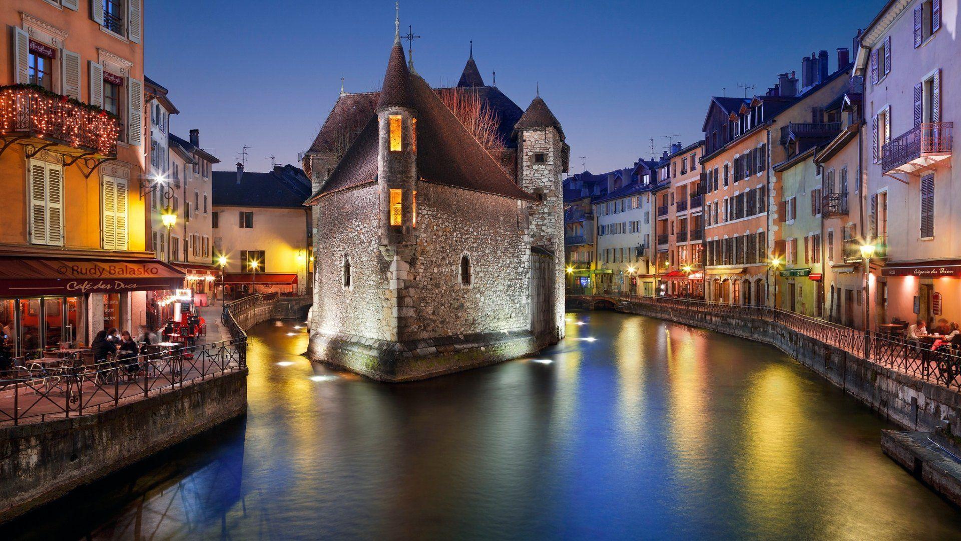 1920x1080 Download desktop wallpaper France, Annecy Town 1920x1080