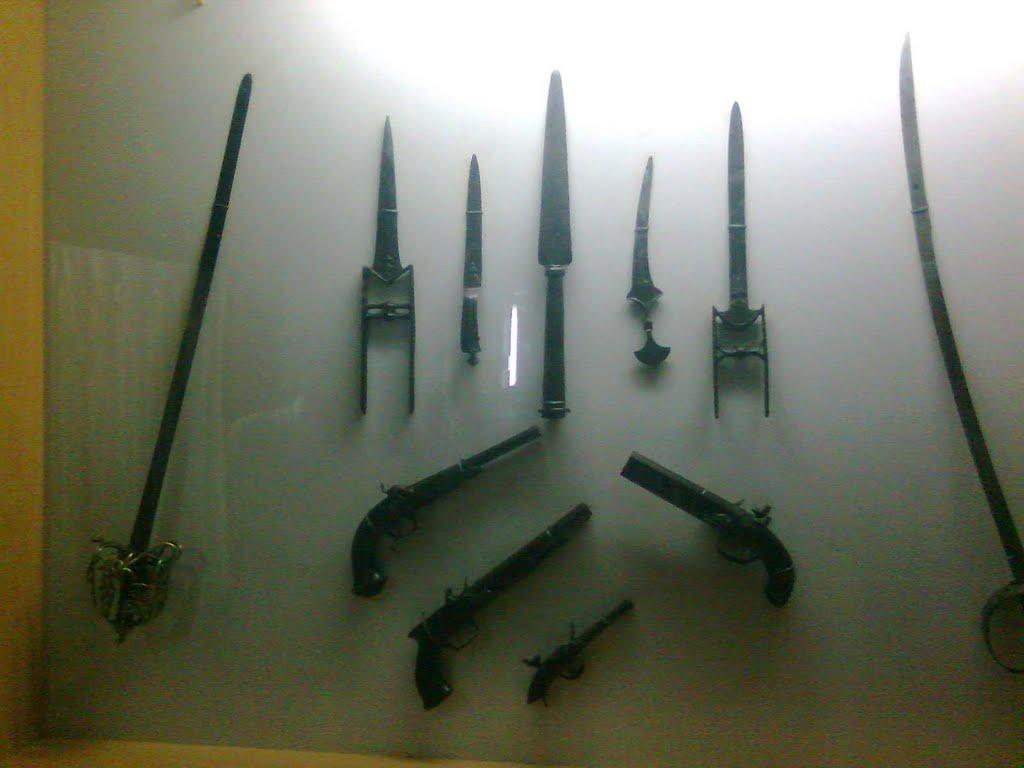 1024x768 Swords In Tipu Sultan Palace Wallpaper & Background Download