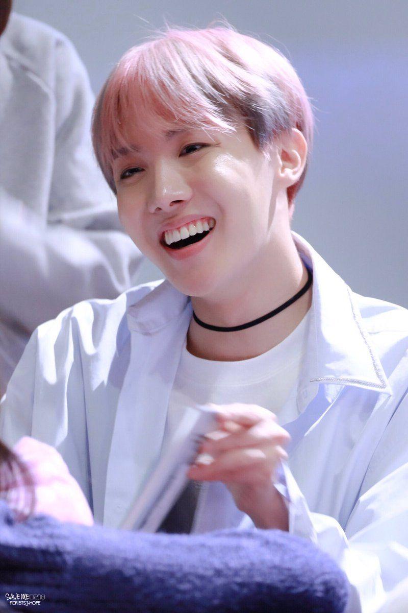 800x1200 Literally Just 45 High Definition Photo Of J Hope's Knife Like Jawline