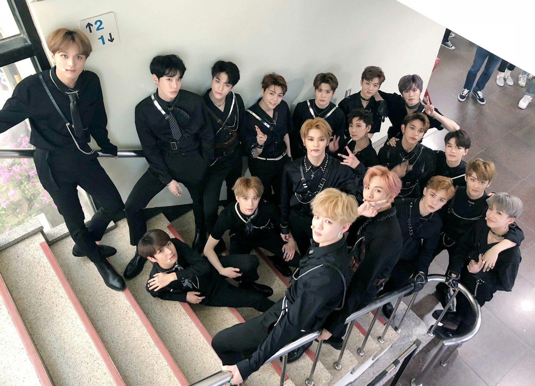 1820x1312 NCT Black On Black Wallpaper