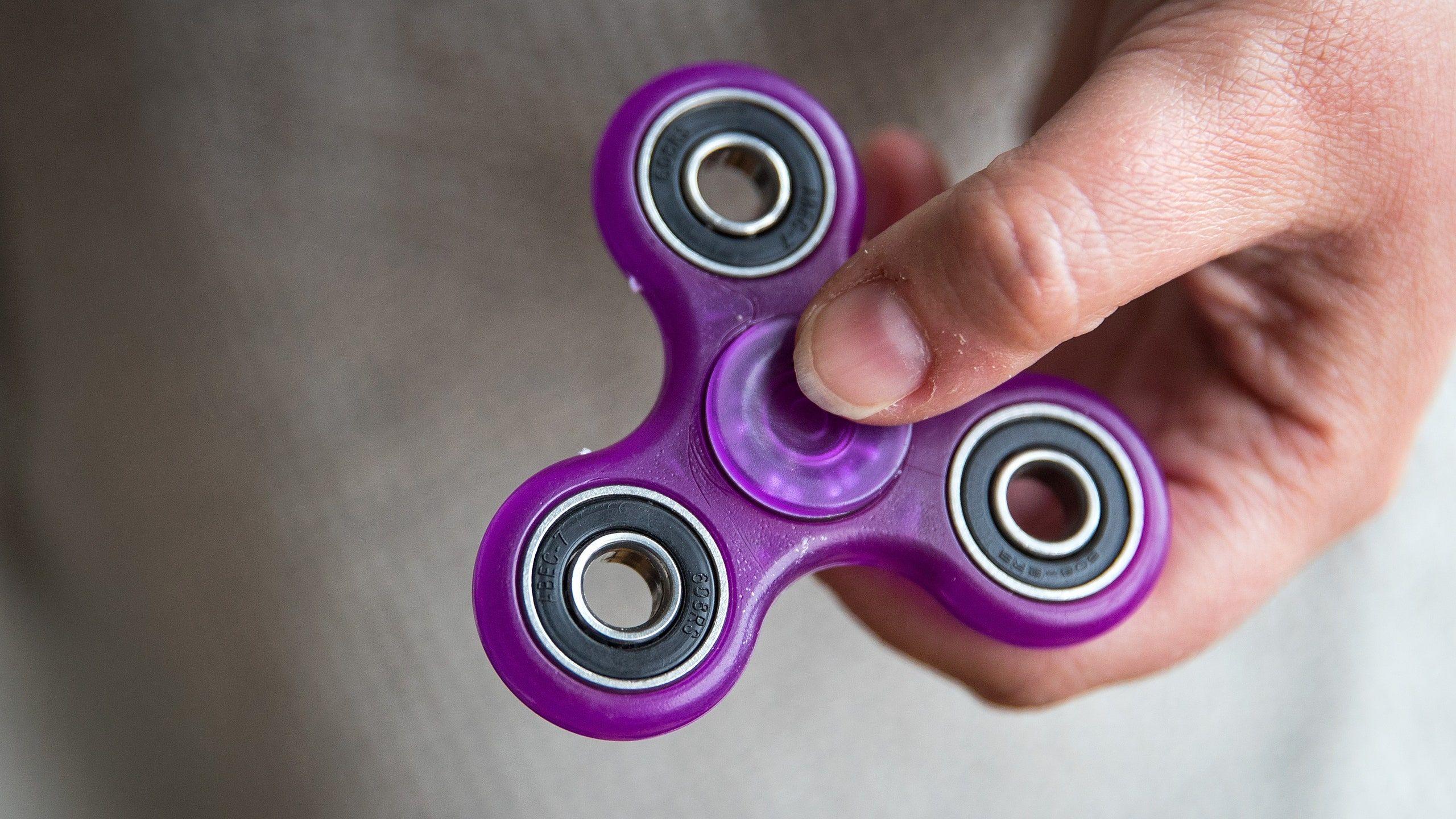 2560x1440 Phích cắm Fidget Spinner Butt ở đây để chơi một số trò chơi xoắn https://wallpaperaccess.com/full/4696412.jpg