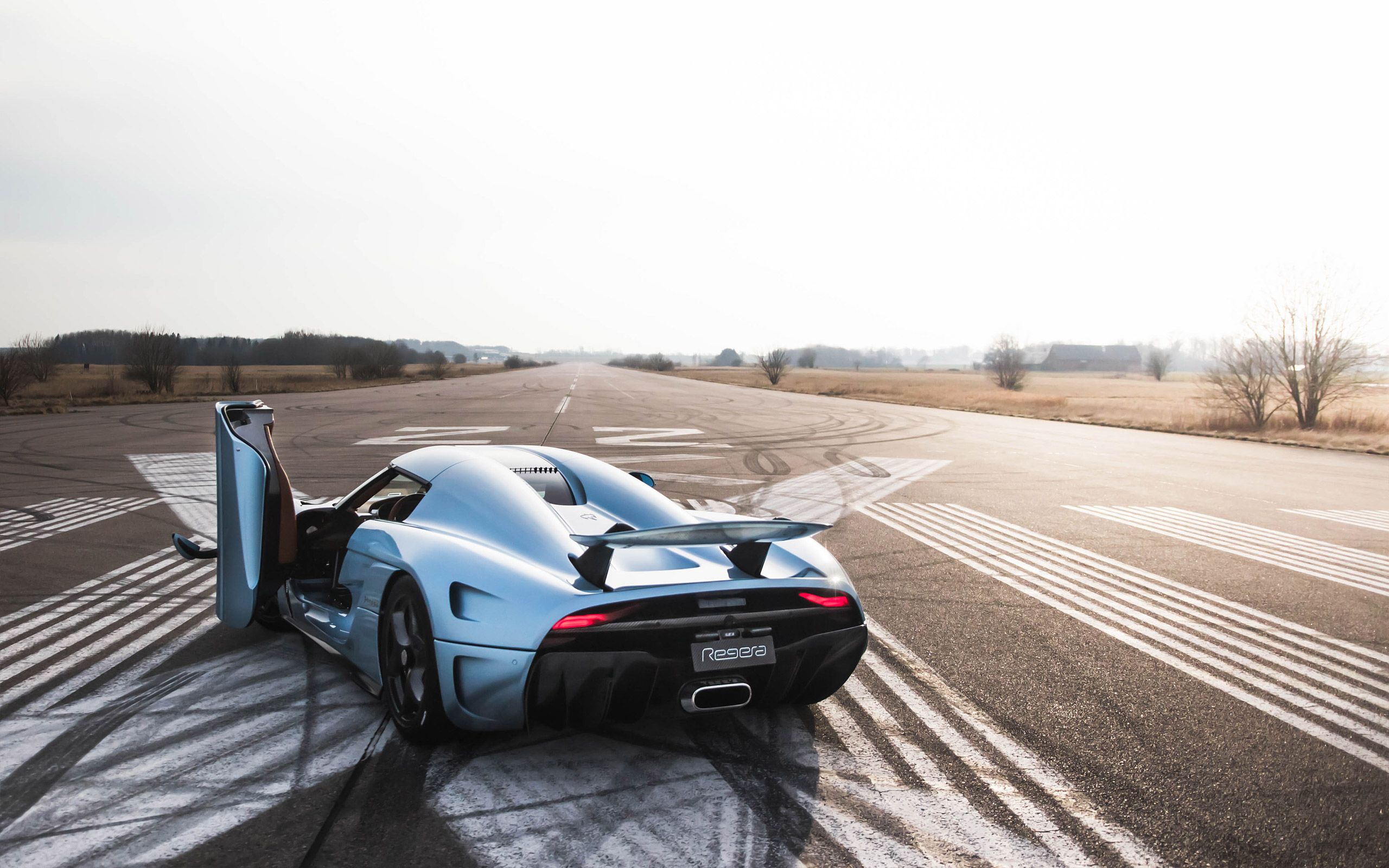 2560x1600 Koenigsegg Regera Wallpaper