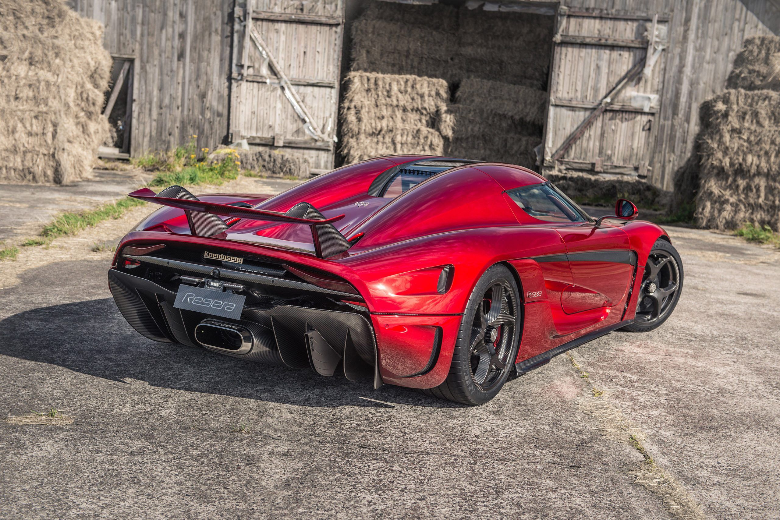 2560x1707 Koenigsegg Regera Wallpaper