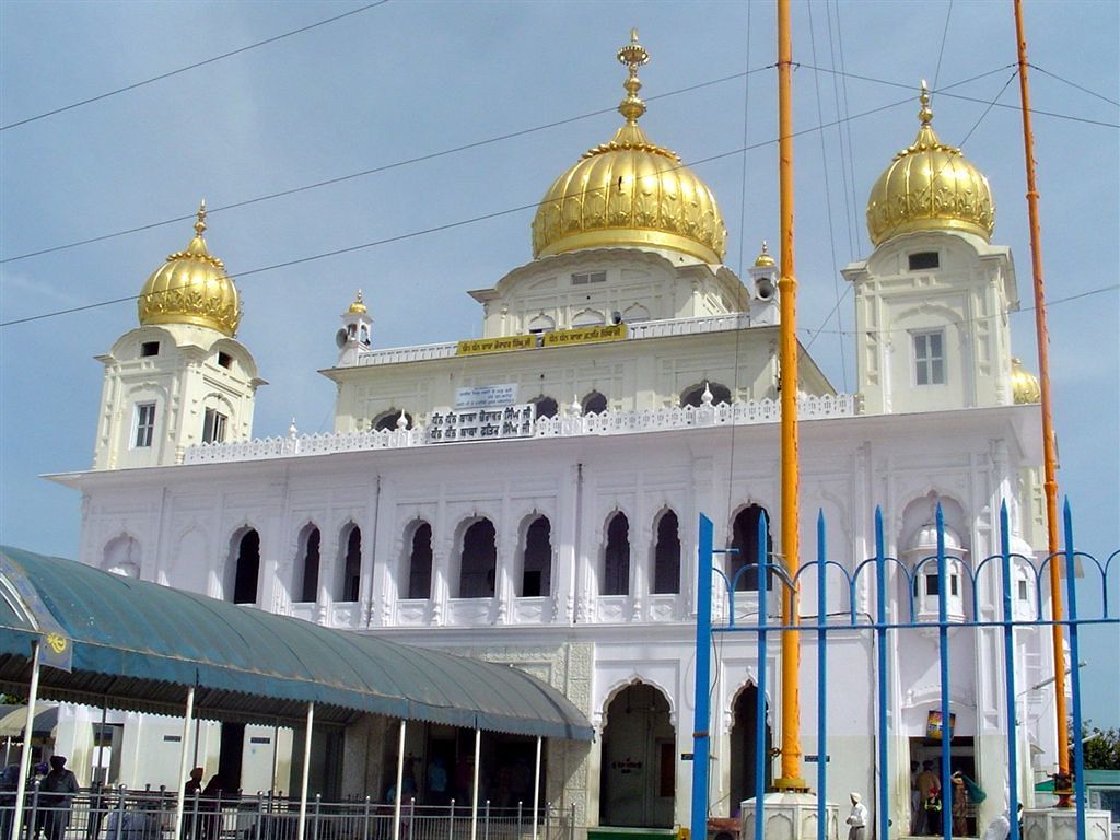 1024x768 Gurudwara Fatehgarh Sahib. Side View of Gurudwara Fatehgarh