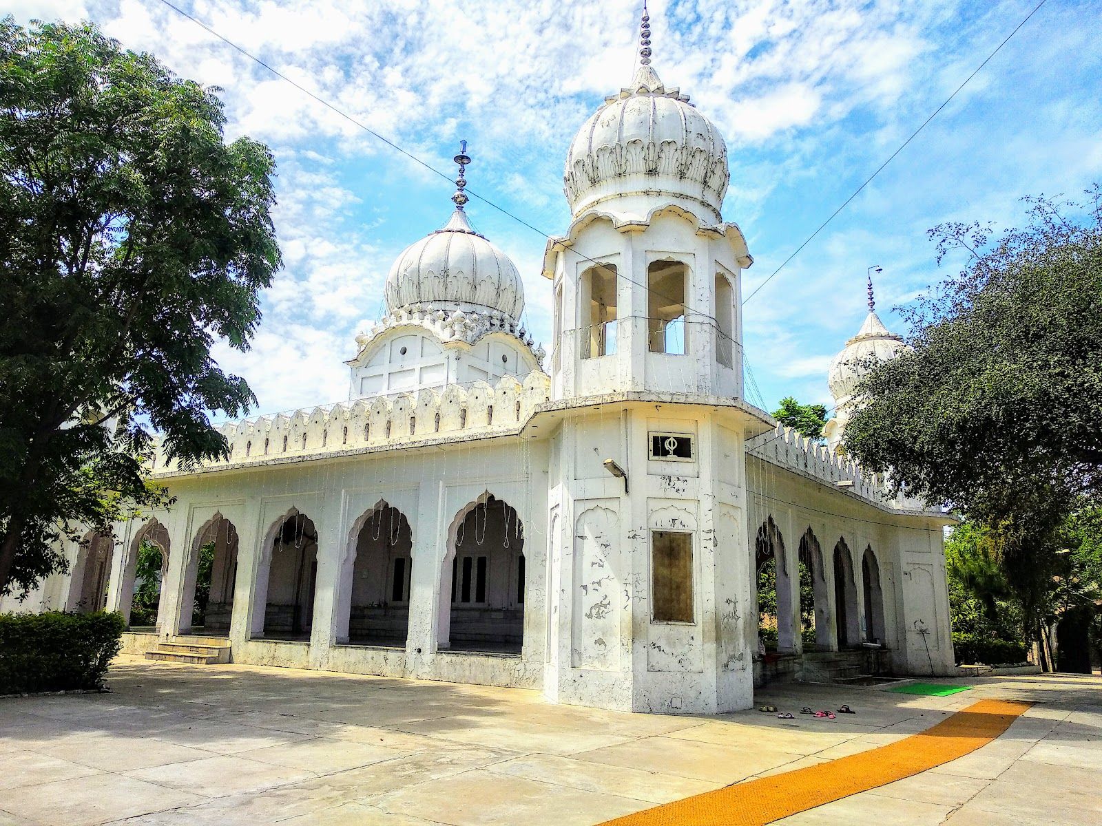 1600x1200 Gurudwara Fort Fatehgarh Sahib(Qila fatehgarh sahib ). Timings, History & Visitor Guide