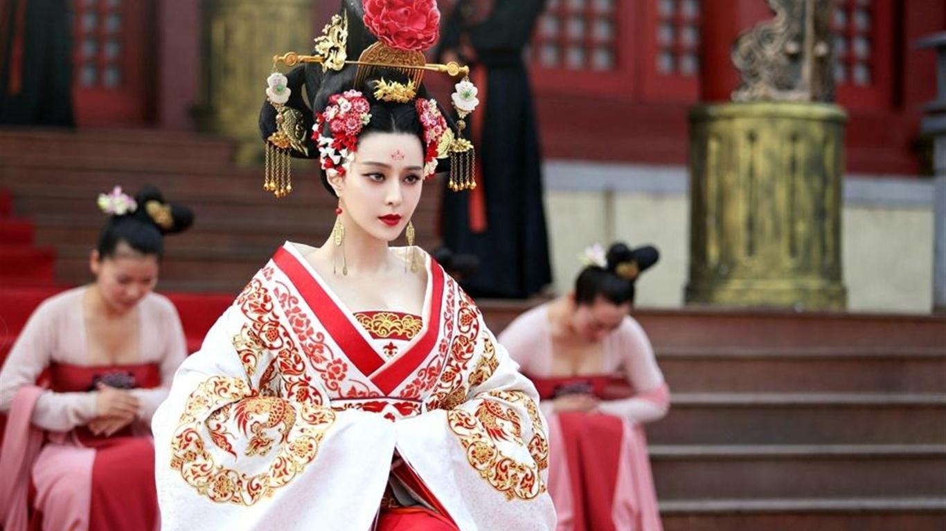 1366x768 Empress Wu Zetian Wallpaper