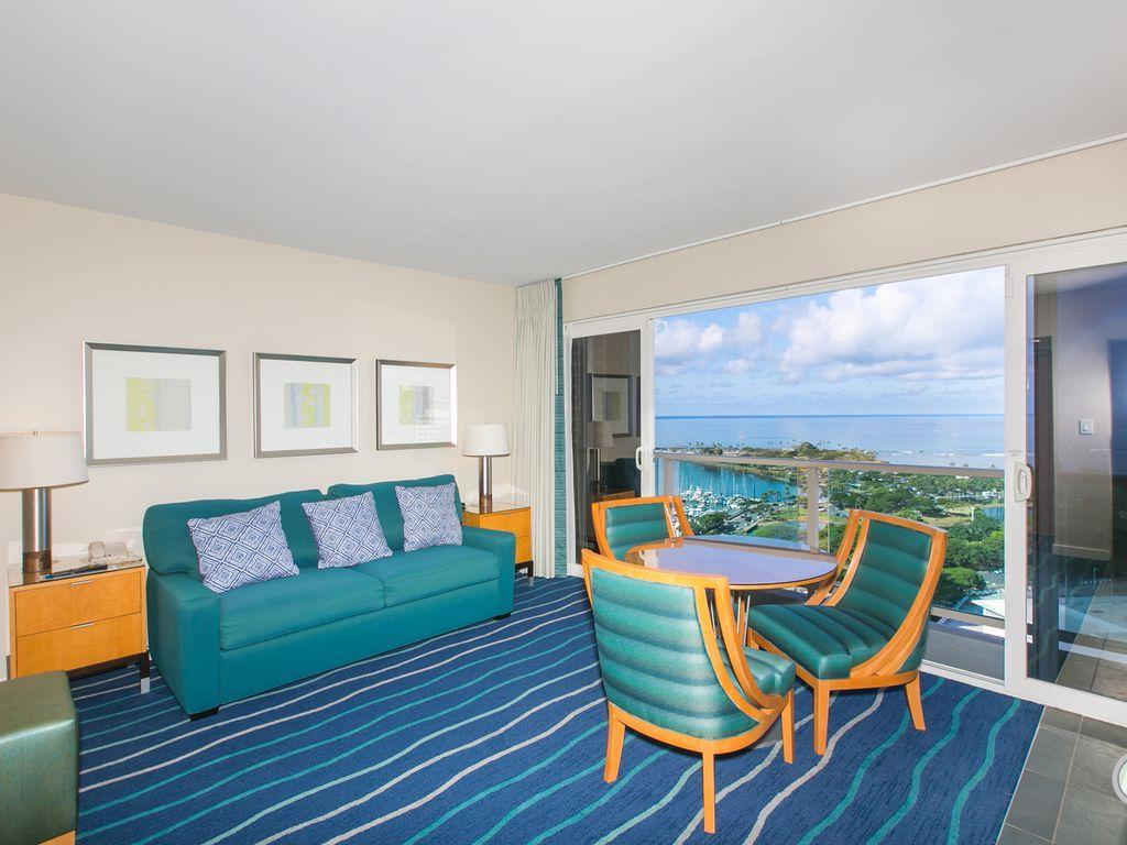 1024x768 ALA MOANA Hotel -1 Month BEAUTIFUL OCEANVIEW SUITE!24thFl- Kitchenette!Sleeps4