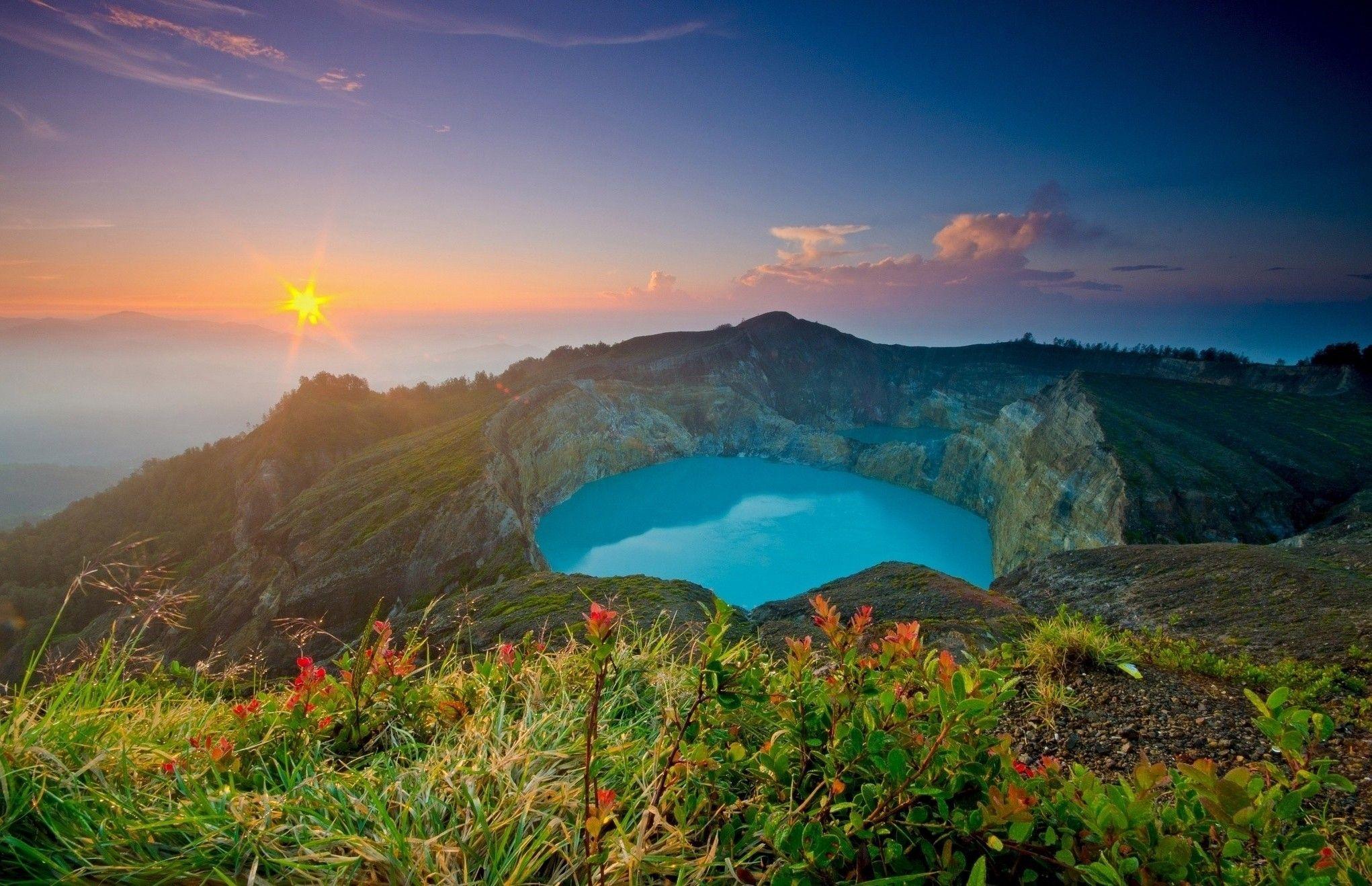 Hồ tròn 2042x1318 - Đảo Flores ở Azores, Bồ Đào Nha Hình nền Full HD
