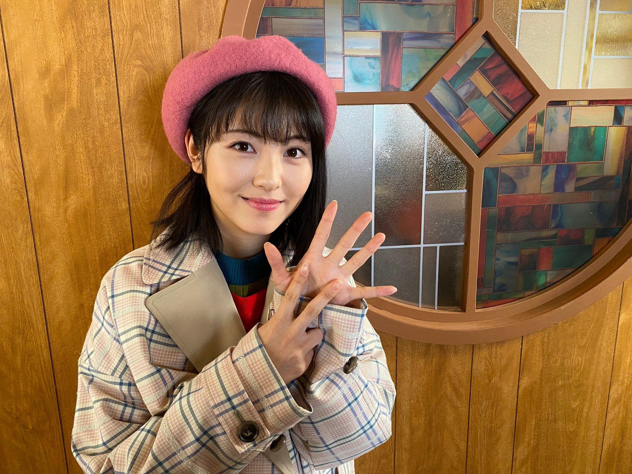2048x1536 Minami Hamabe