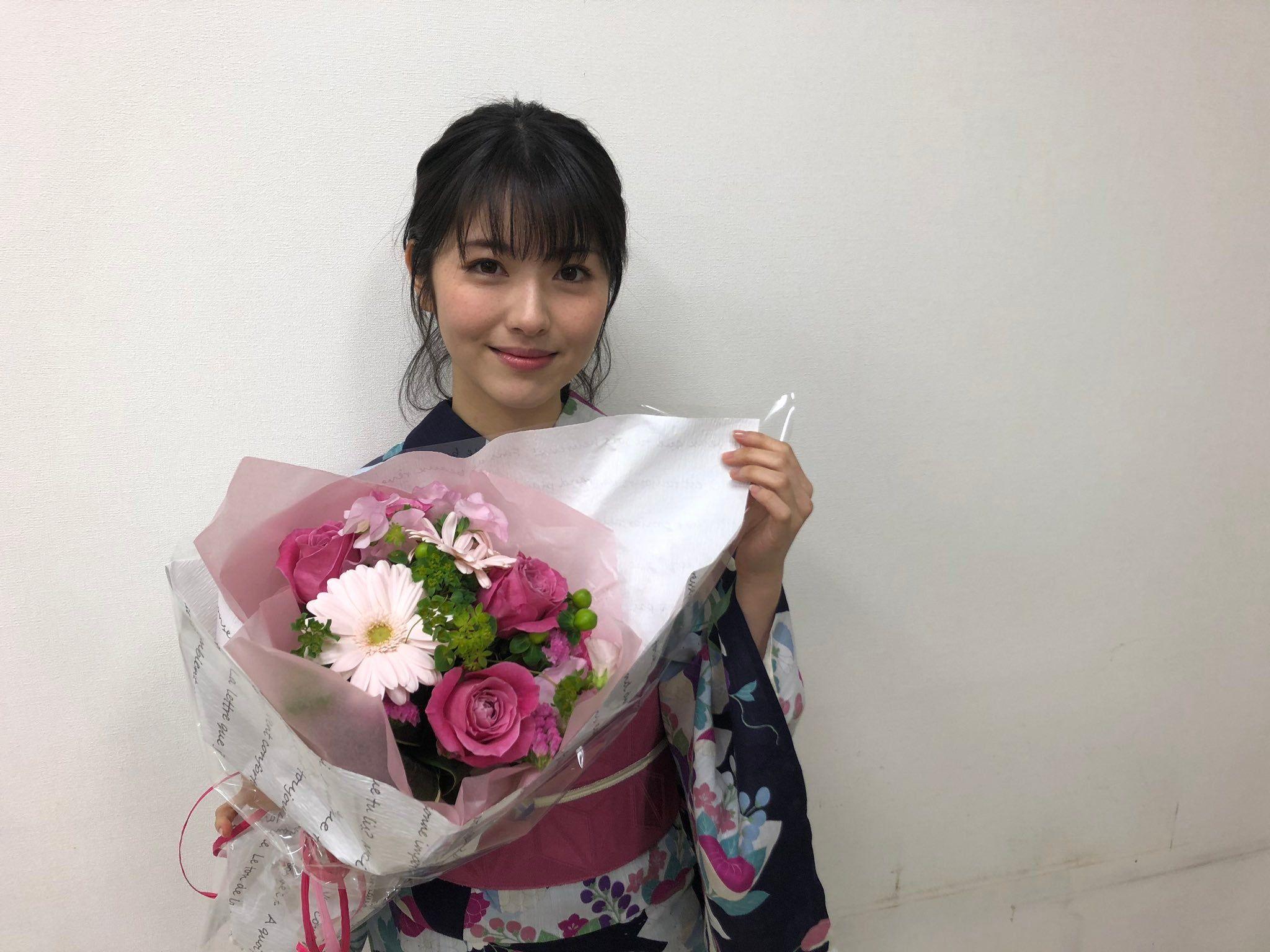 2048x1536 Minami Hamabe