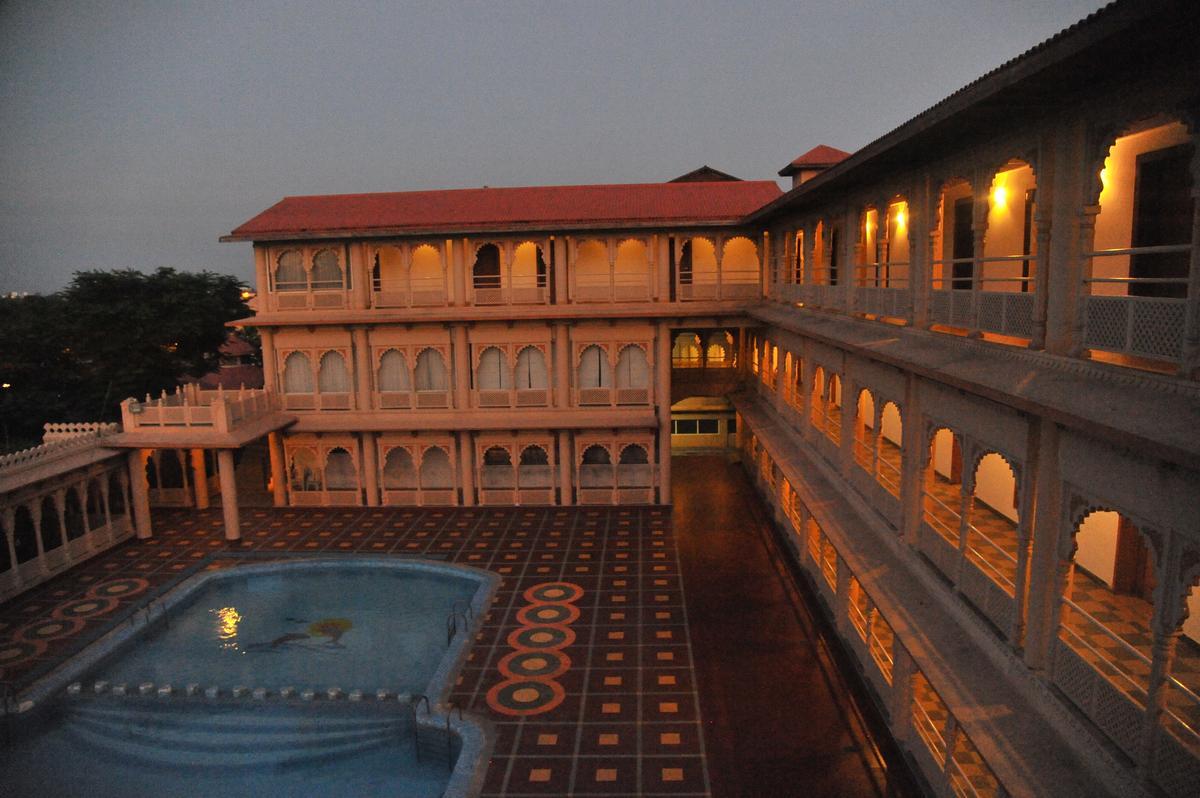 1200x798 HOLIDAY VILLAGE RESORT Photo, Image and Wallpaper, HD Image, Near