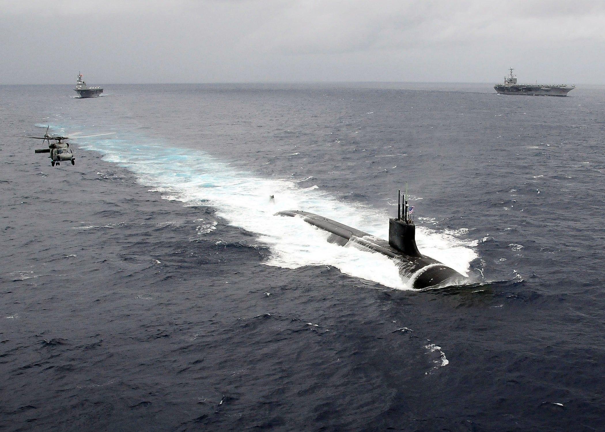 2100x1500 U Boat Submarine Military Helicopters Vehicle Wallpaper:2100x1500