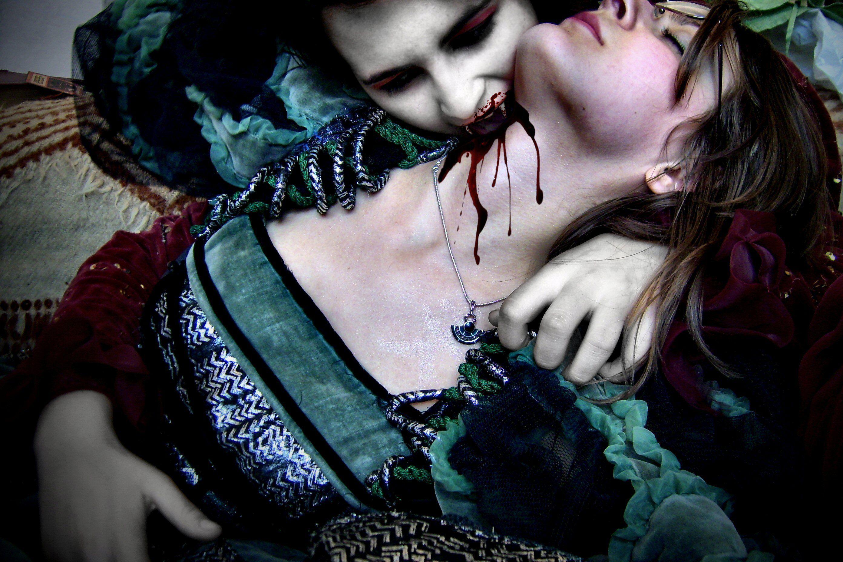 2784x1856 ❤❤❤Vampires ❤❤❤. Vampire bites girl, Cool vampire wallpaper, Horror fantasy