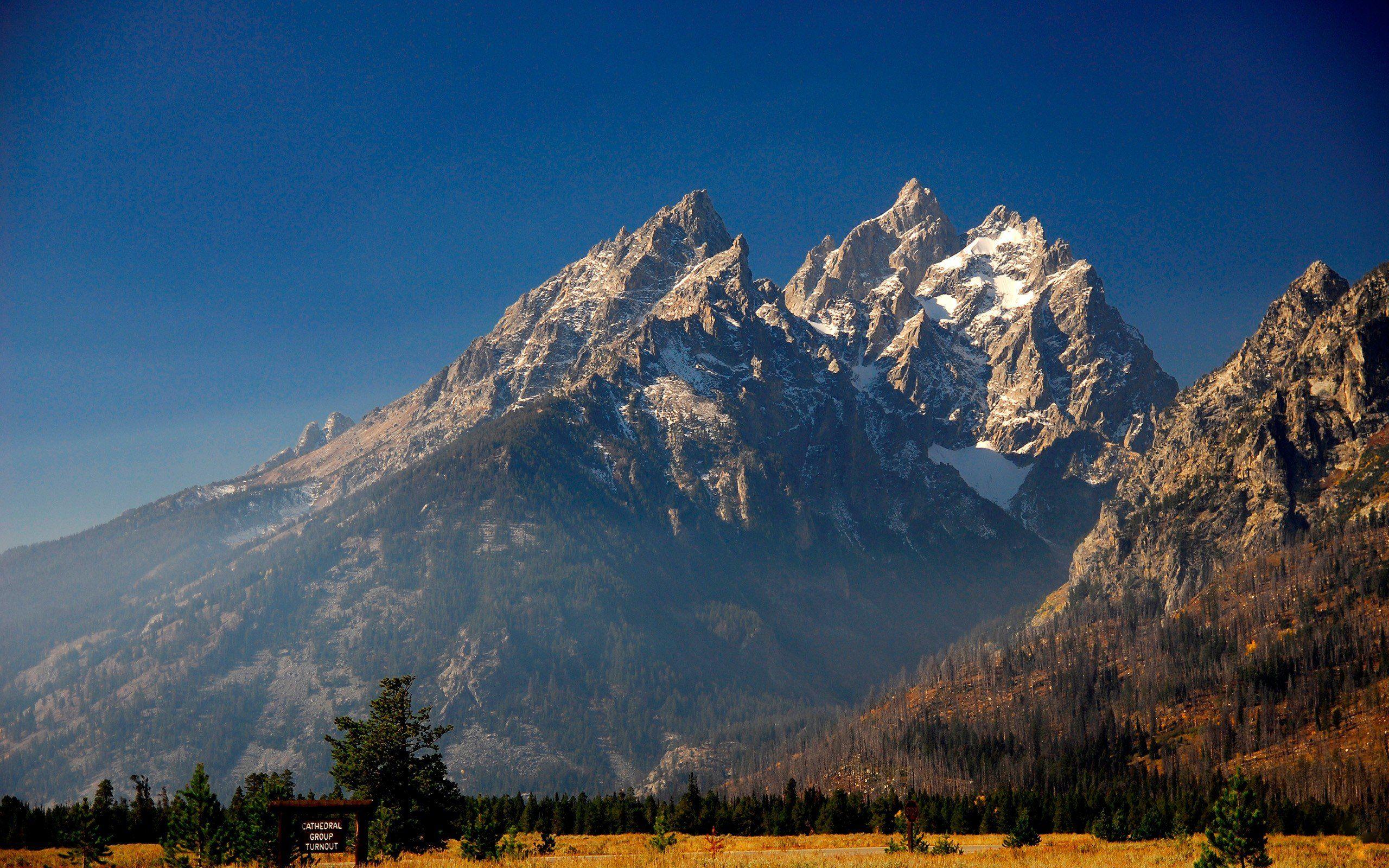 2560x1600 Montana Mountains Wallpaper
