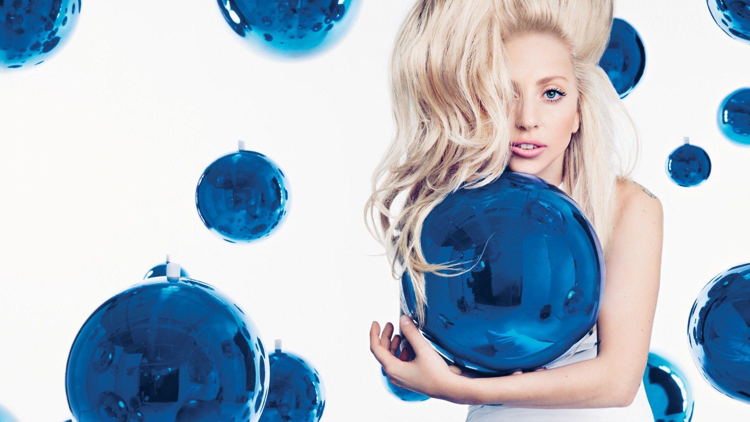 2560x1440 Lady Gaga Glamour Photohoot