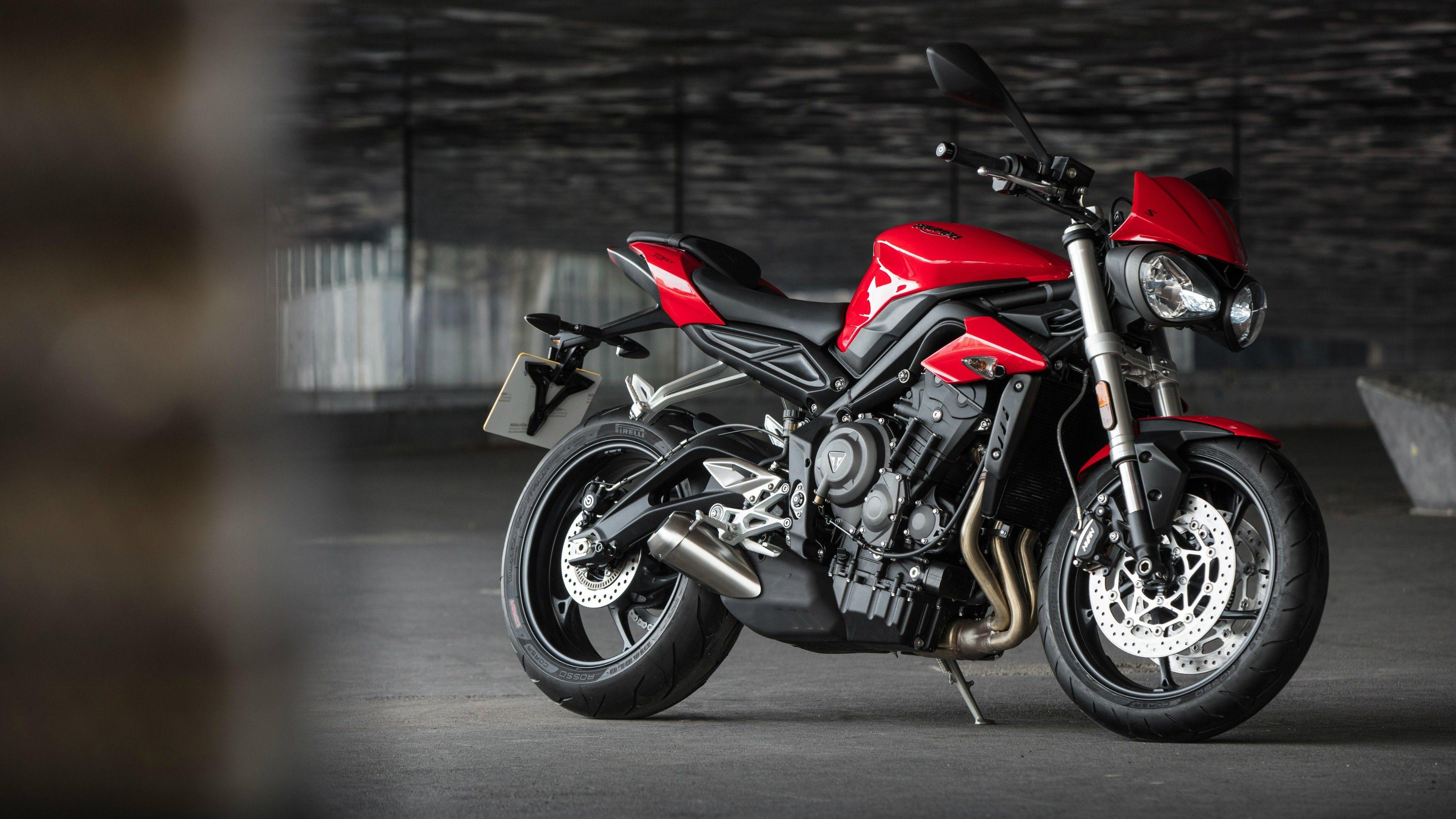 3840x2160 Triumph Street Triple Wallpaper