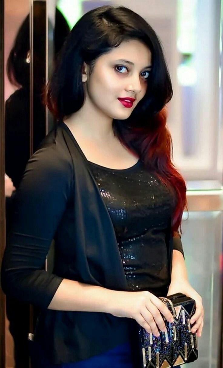 736x1212 Cute Indian Facebook Girl Pic, Charming Facebook Girls India's Beautiful Girl HD Wallpaper