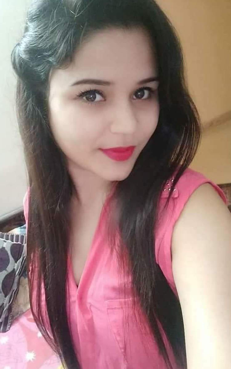 750x1200 Cute Indian Girl Wallpaper