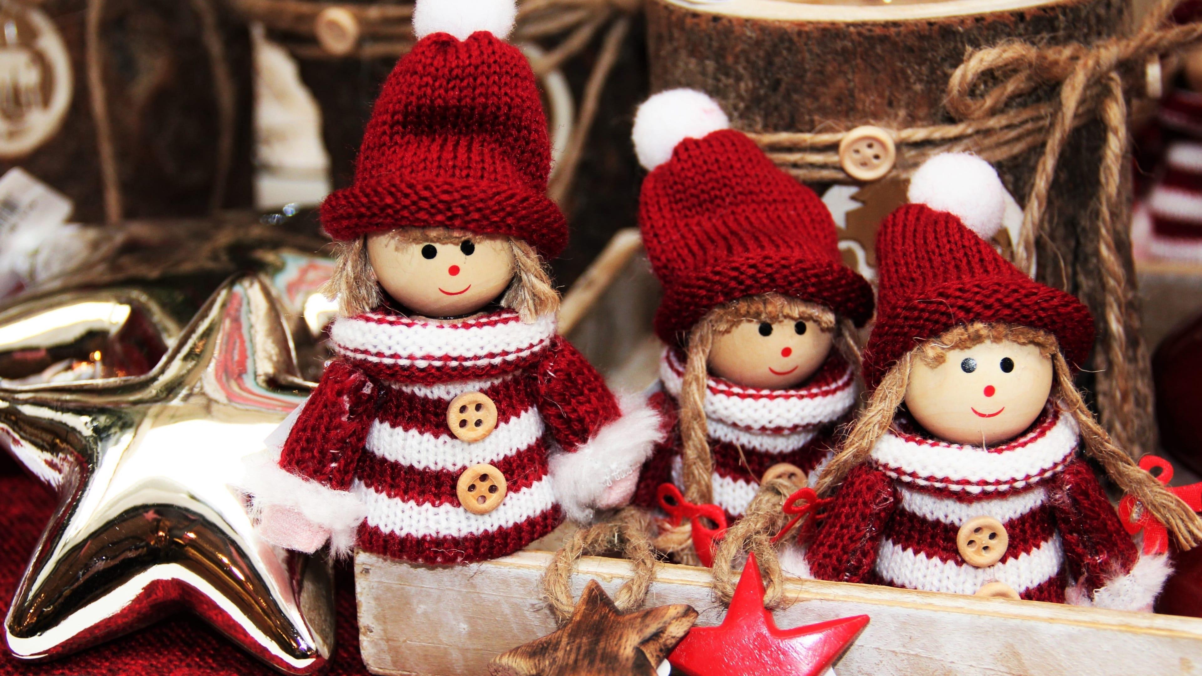 3840x2160 Elves Christmas Toys Wallpaper and Free