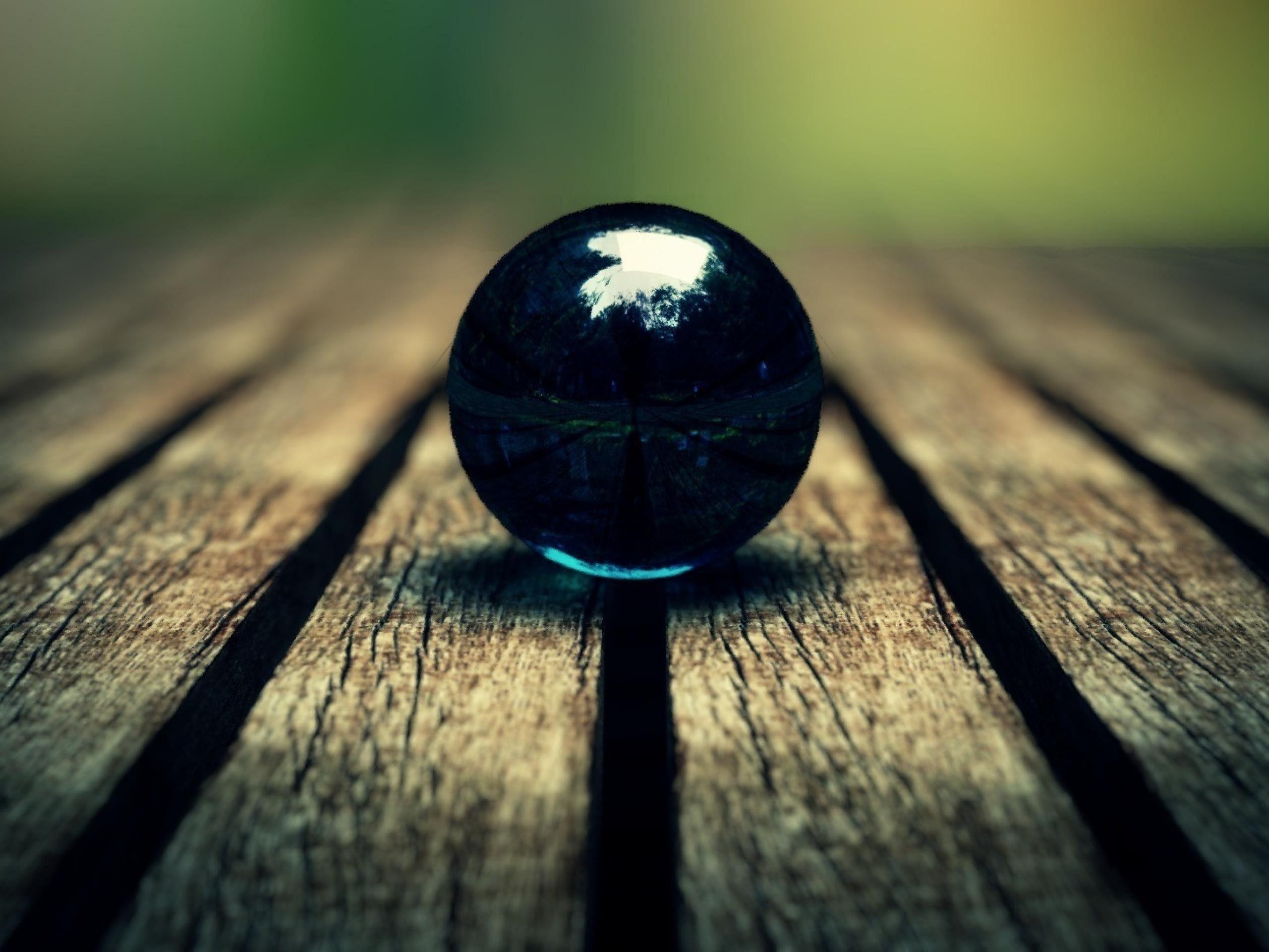 2560x1920 Focus Wallpaper Free Download