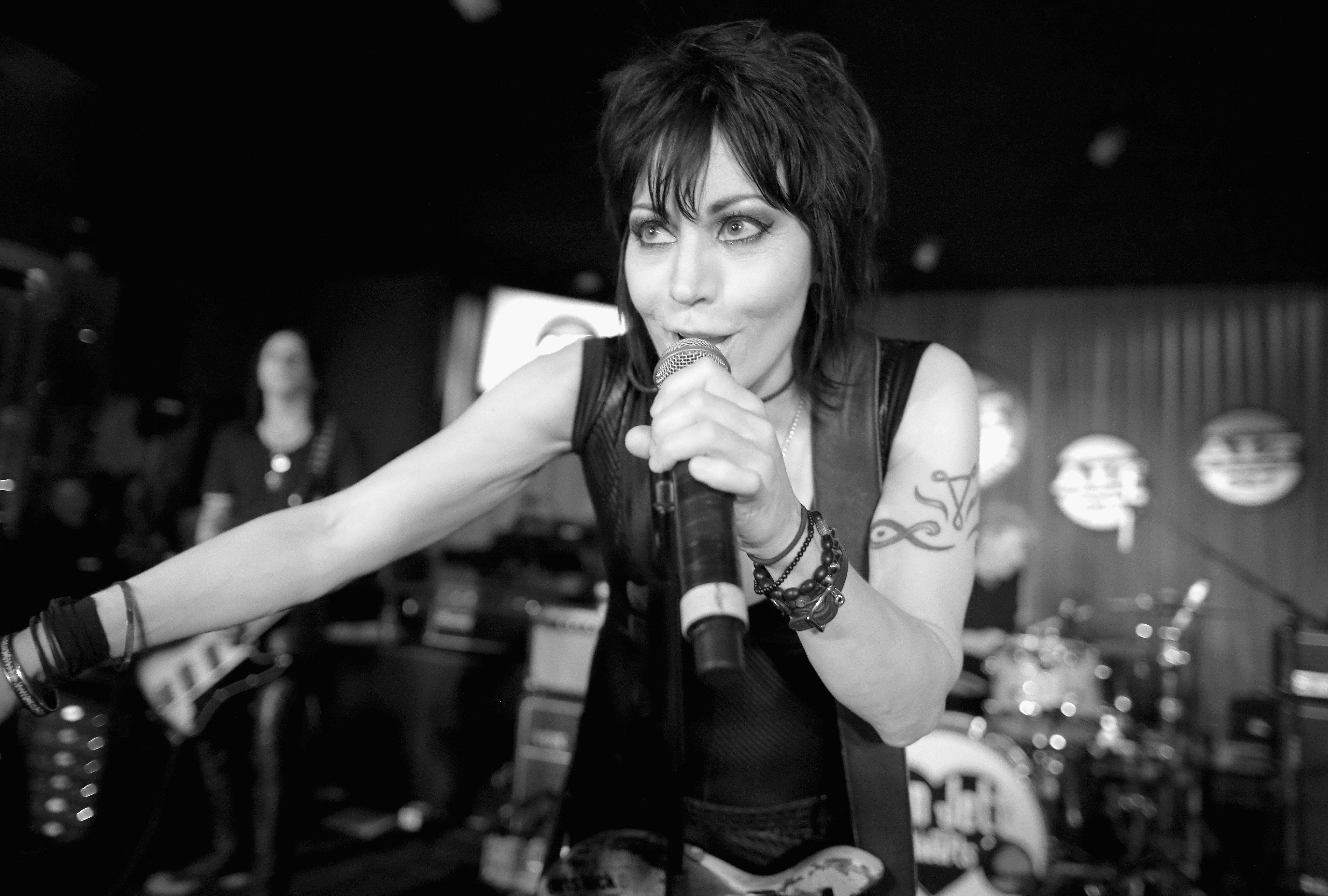 Joan Jett Wallpapers - Top Free Joan Jett Backgrounds - WallpaperAccess