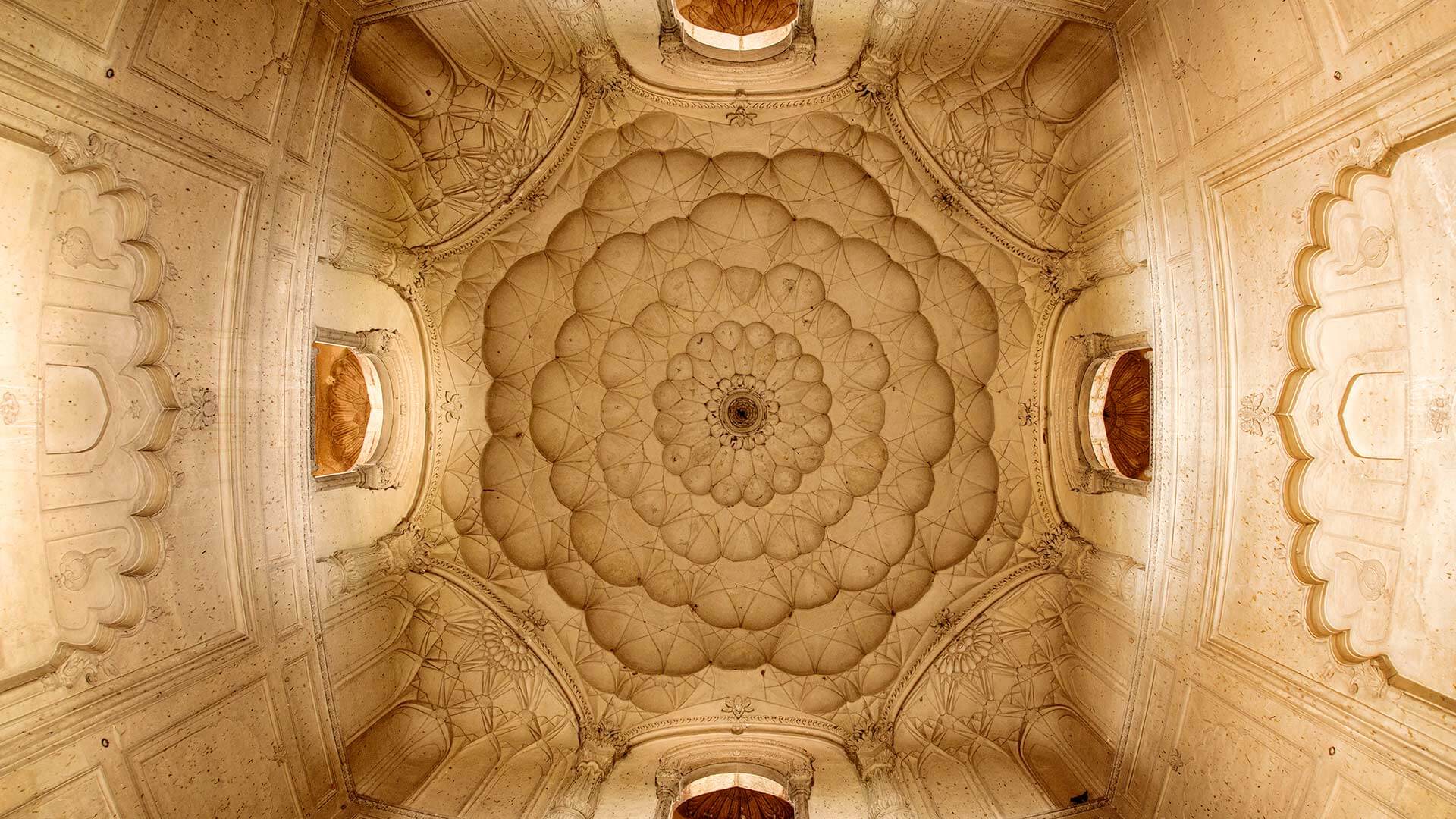 1920x1080 One of the last Moghul monuments in India