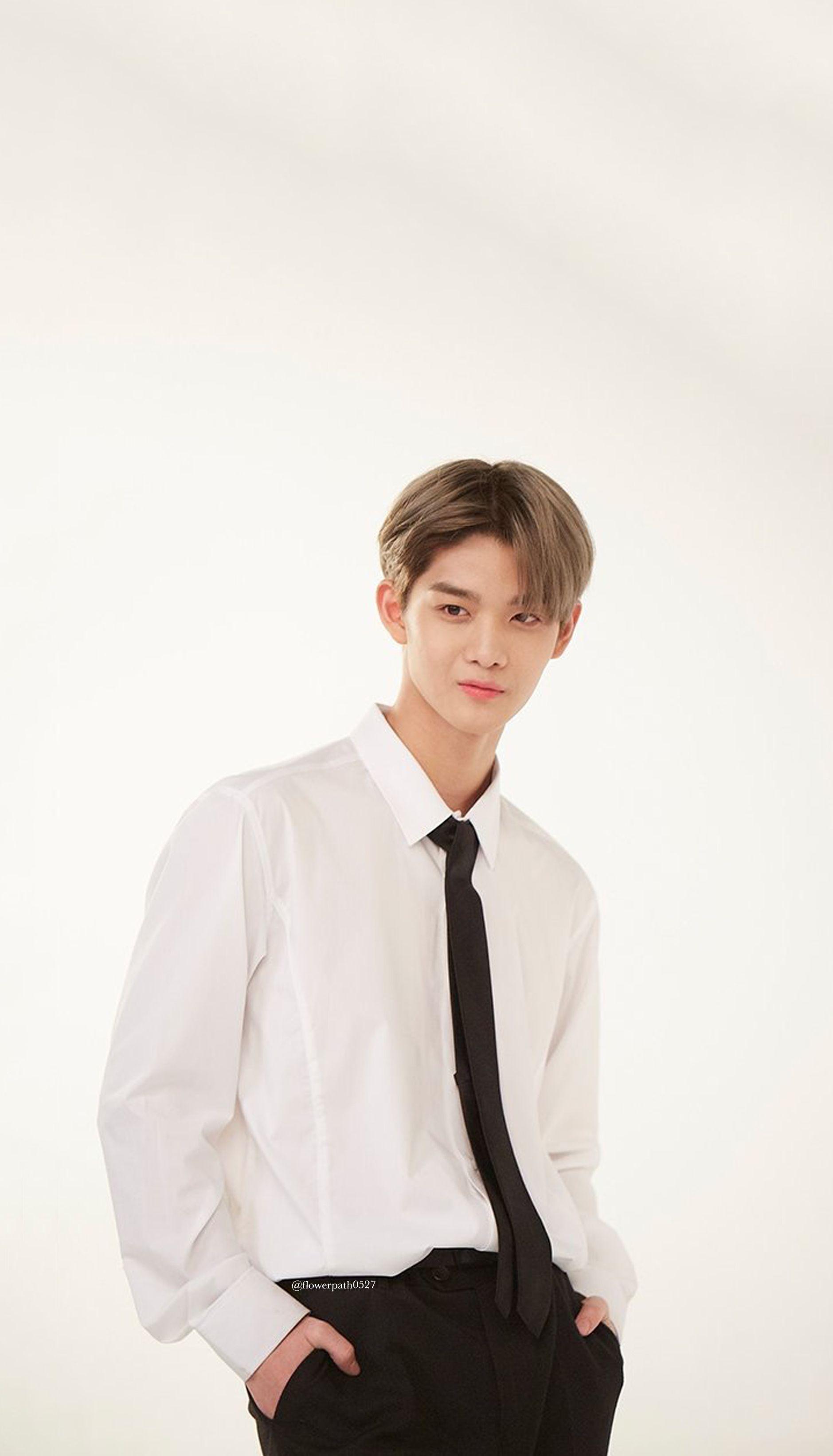 1879x3284 Bae Jin Young Wallpaper
