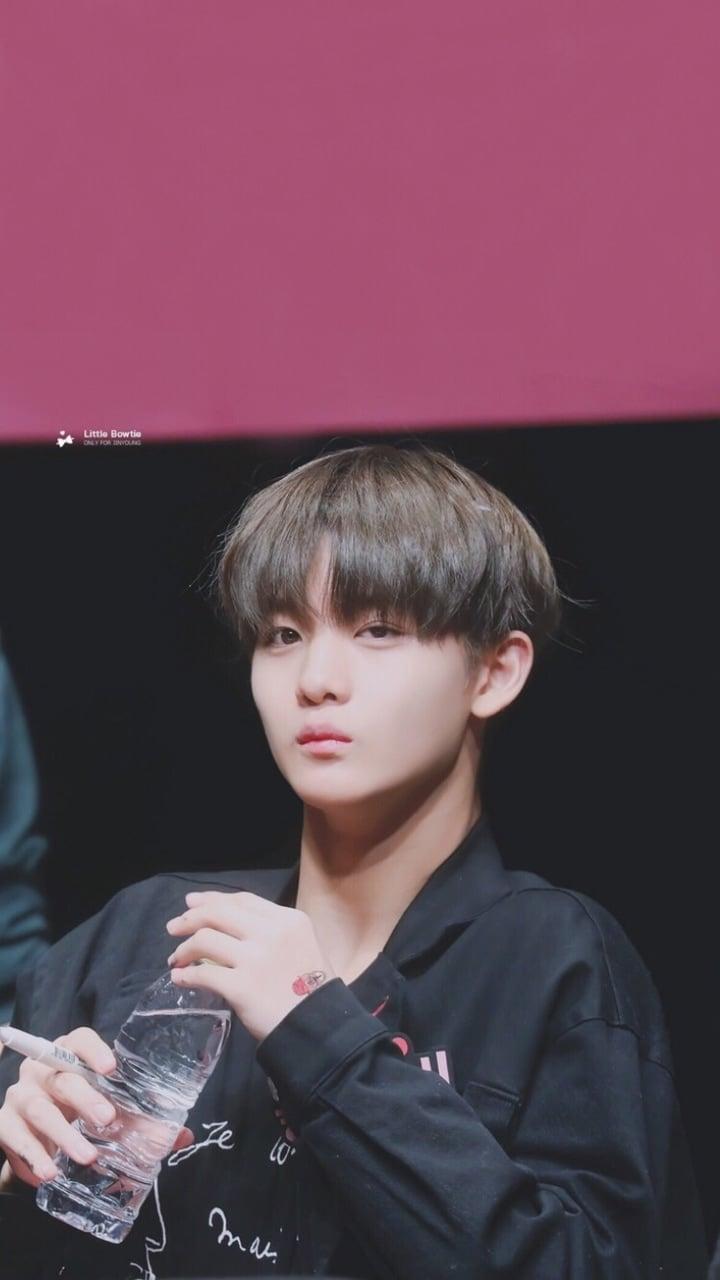720x1280 Jinyoung Wallpaper Bae Jinyoung Wallpaper & Background Download