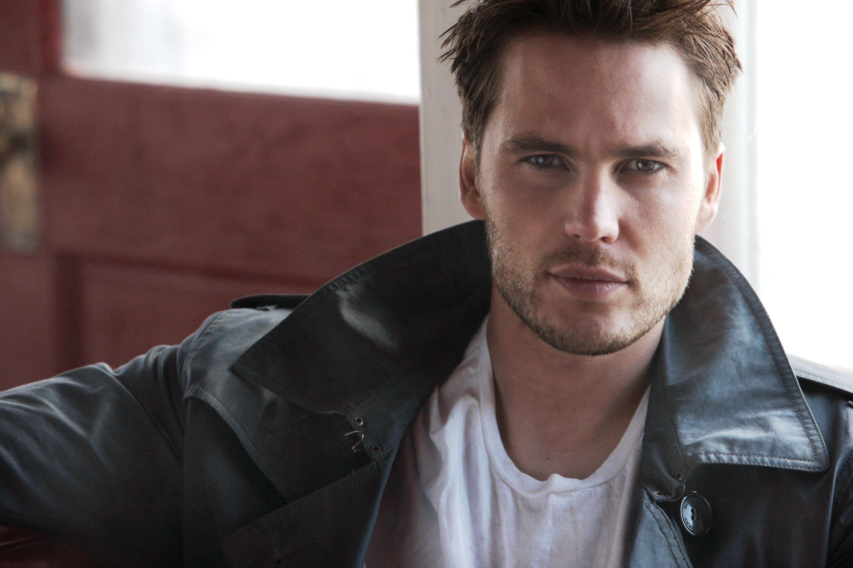 2880x1920 Man Taylor Kitsch an actor wallpaperx1920